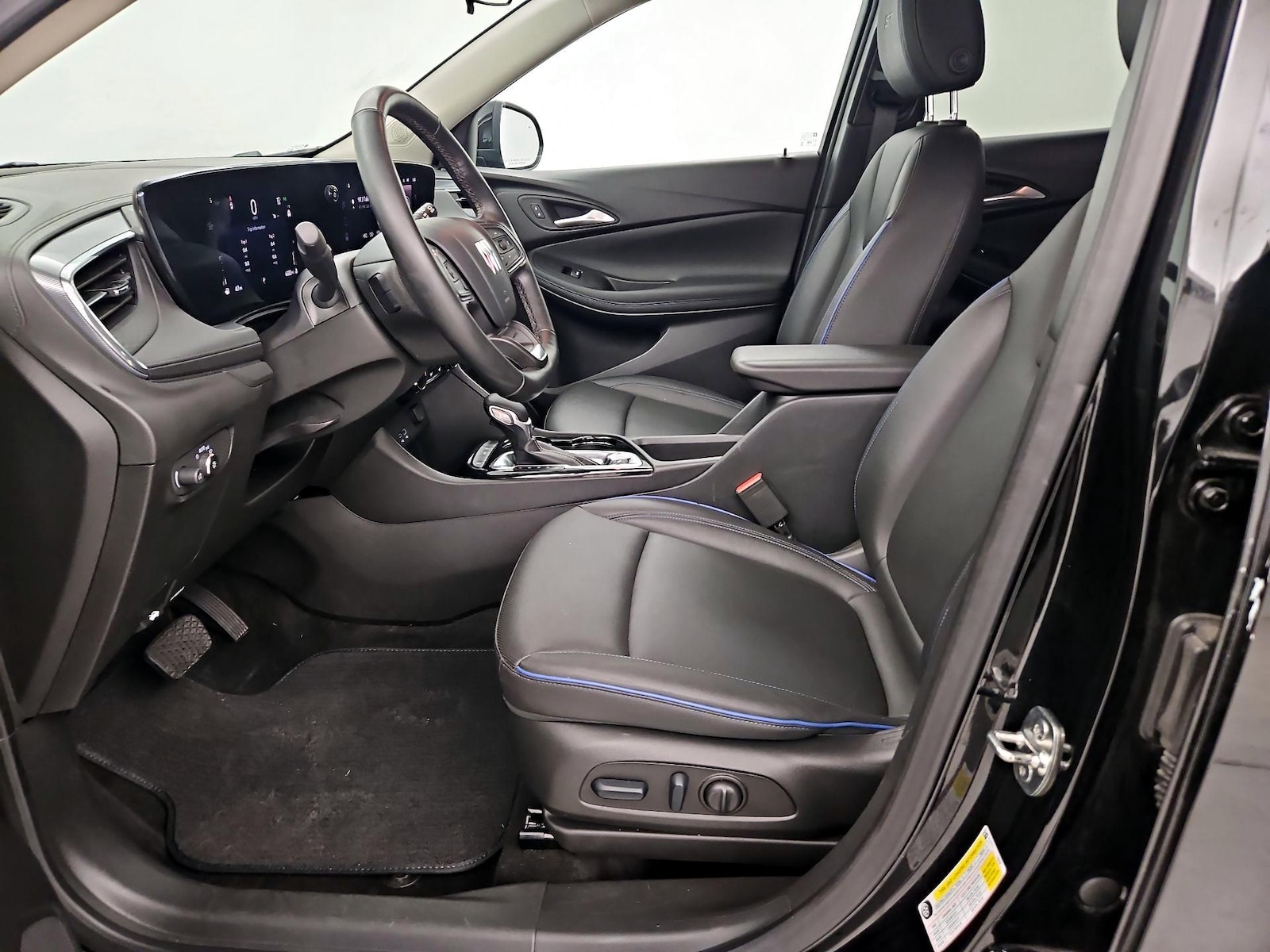 2026 Buick Encore GX Sport Touring - Photo 12
