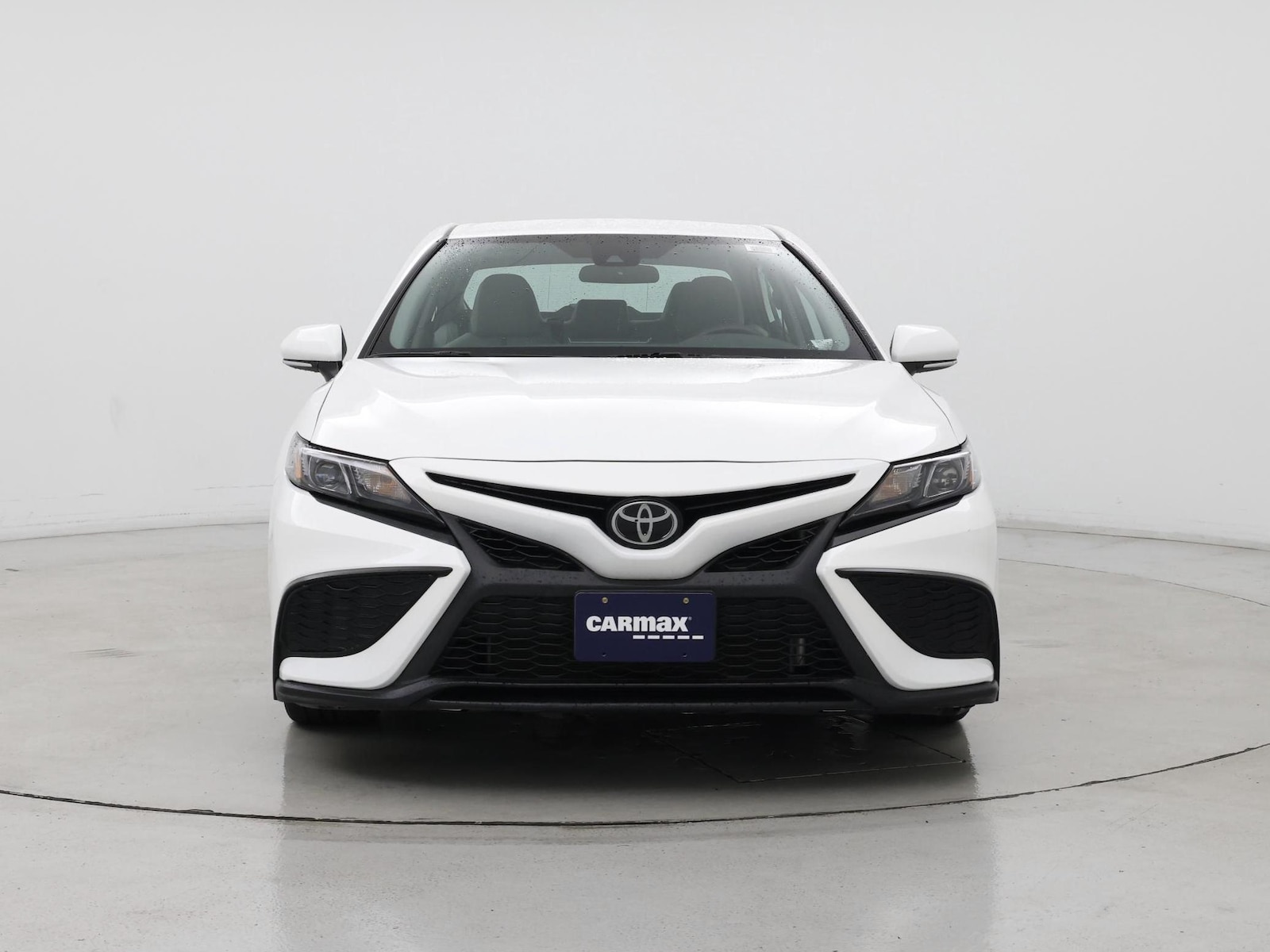 2022 Toyota Camry SE - Photo 6