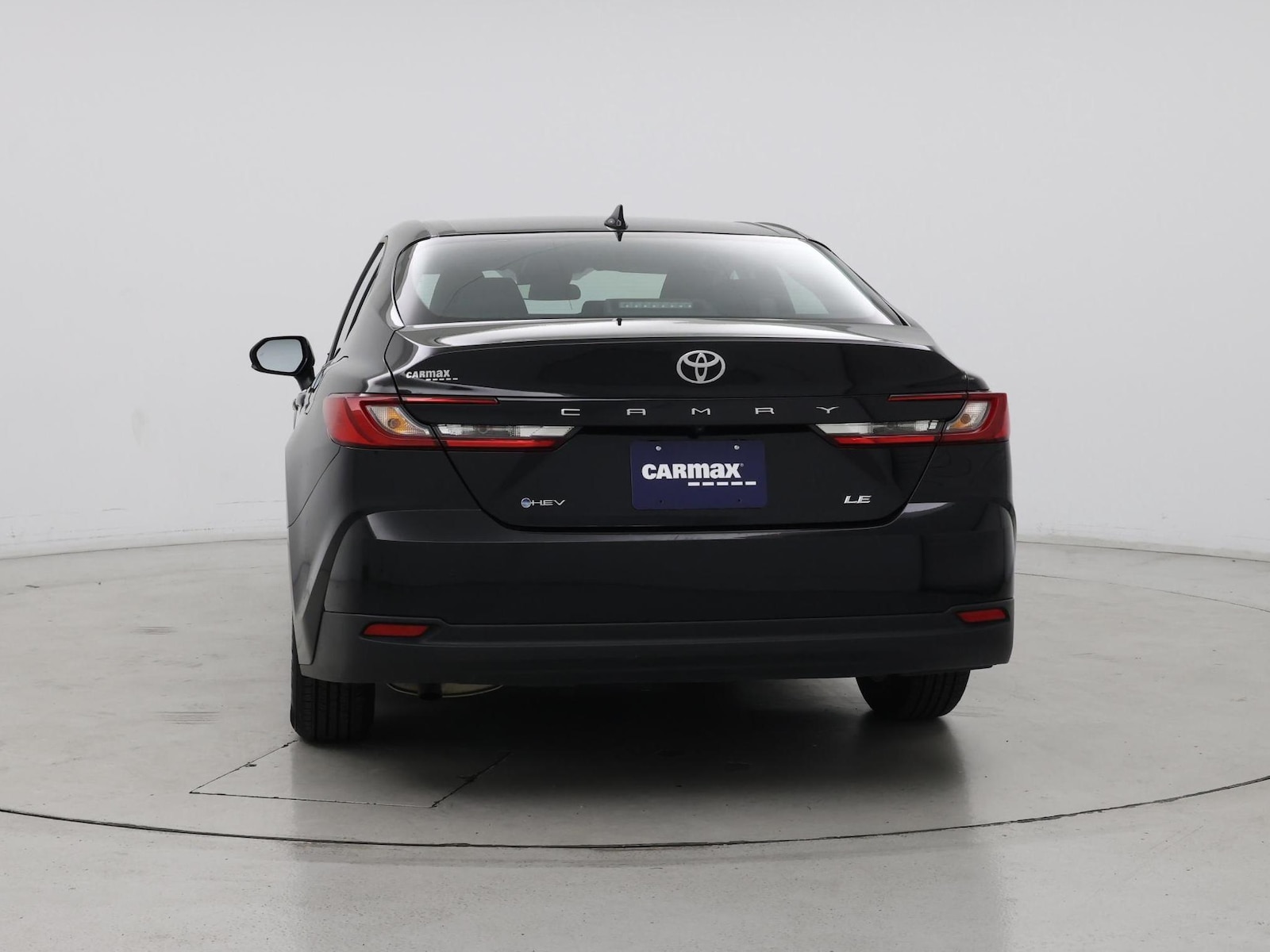 2025 Toyota Camry LE - Photo 7