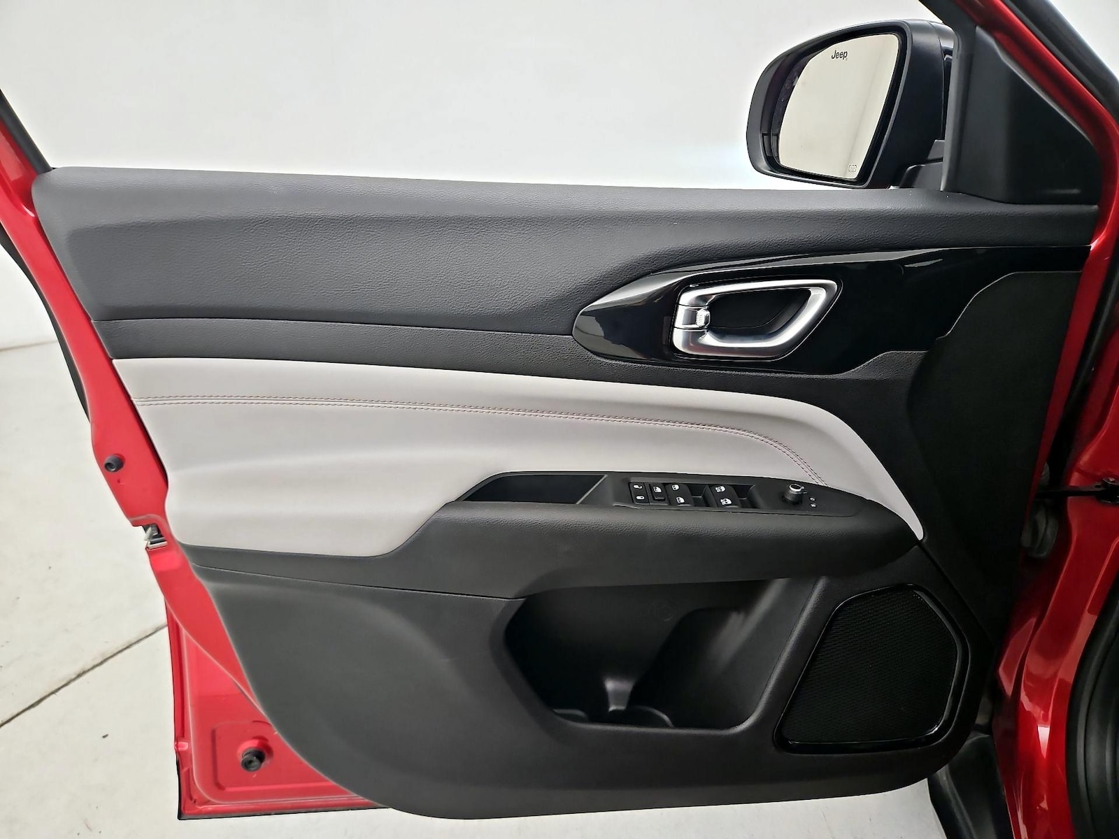 2025 Jeep Compass Limited - Photo 13