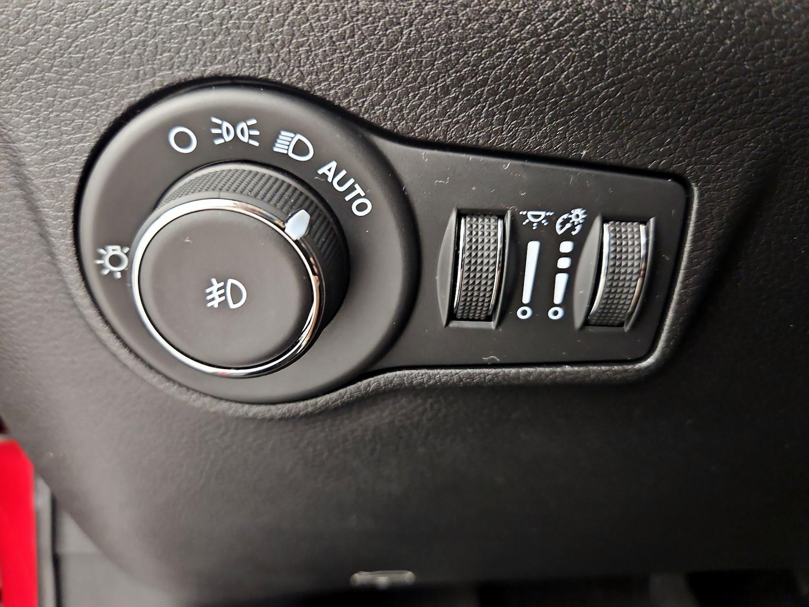 2025 Jeep Compass Limited - Photo 14