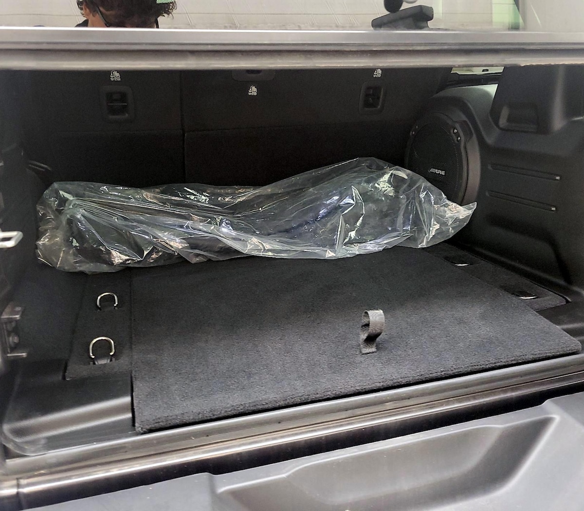 Trunk/Cargo (Seats Up)