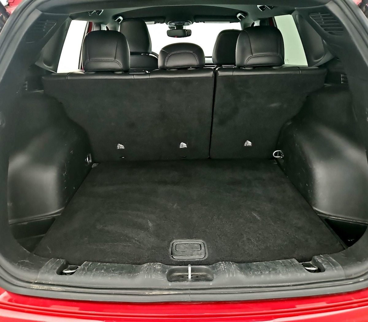 Trunk/Cargo (Seats Up)