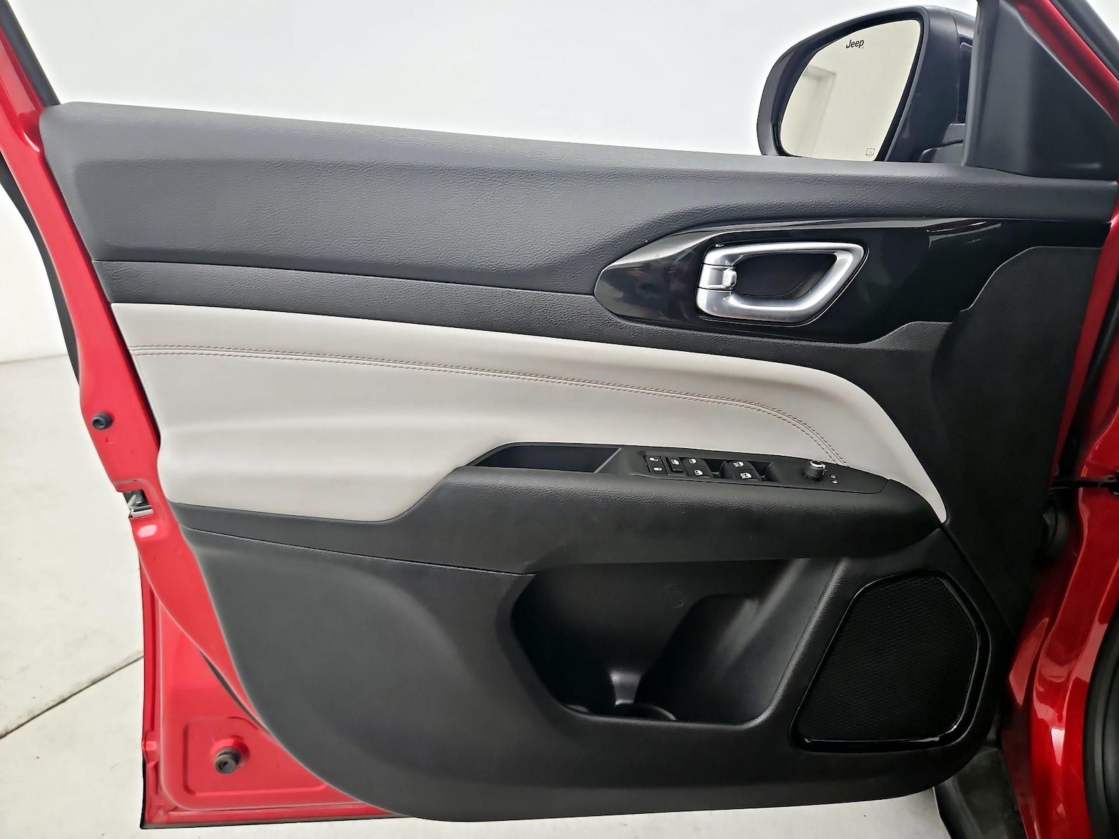 2025 Jeep Compass Limited - Photo 13