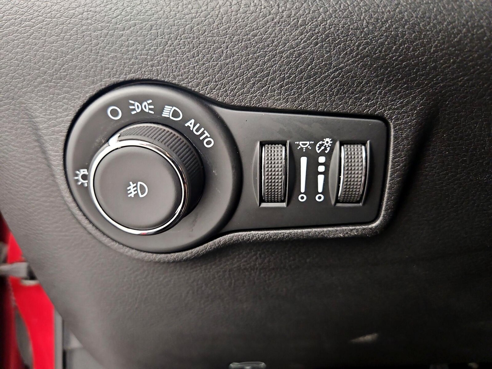 2025 Jeep Compass Limited - Photo 14