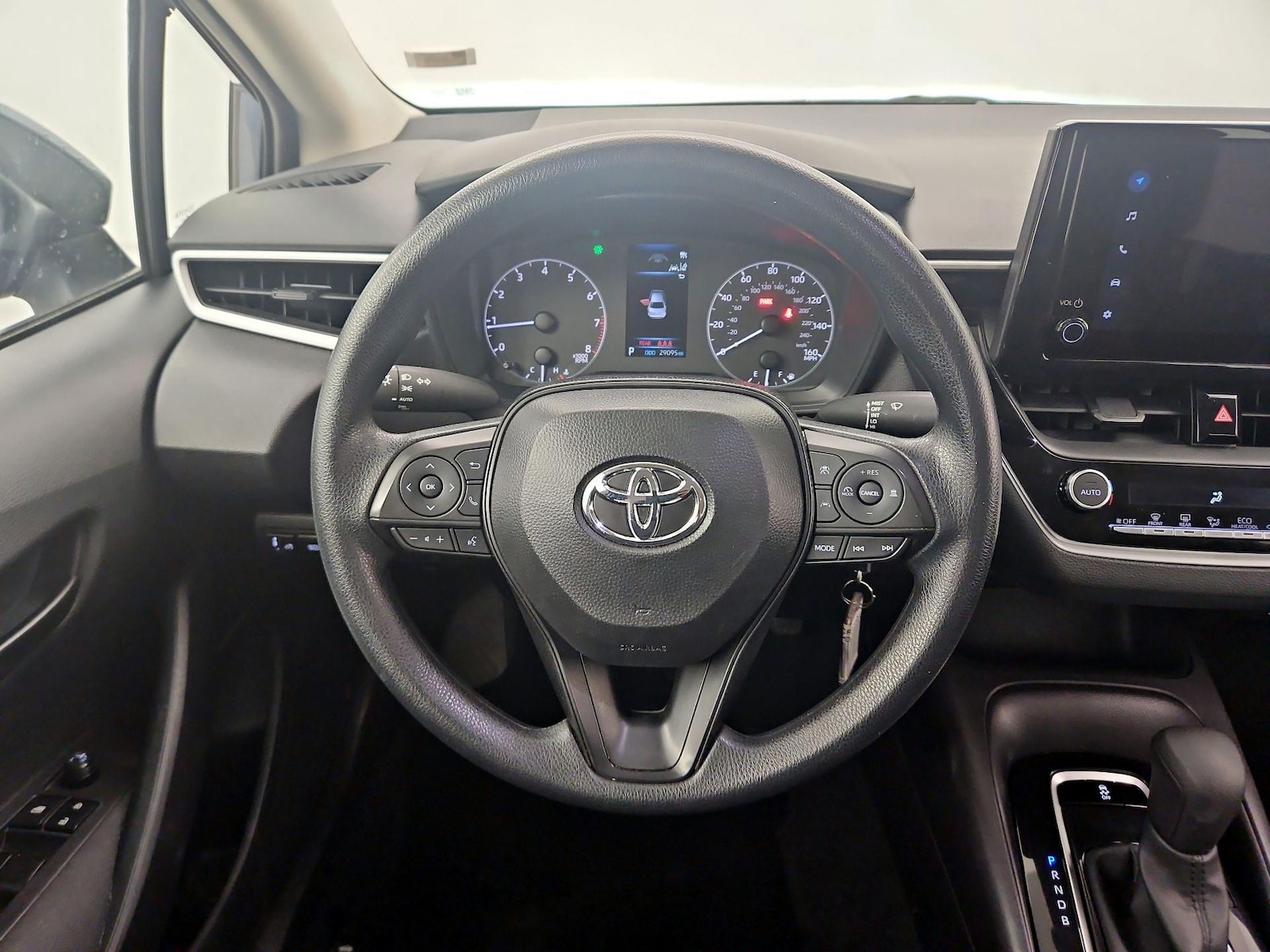 2025 Toyota Corolla LE - Photo 11
