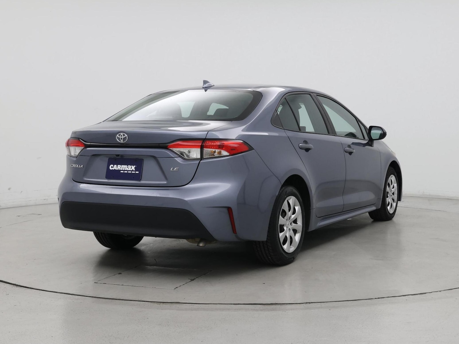 2025 Toyota Corolla LE - Photo 9