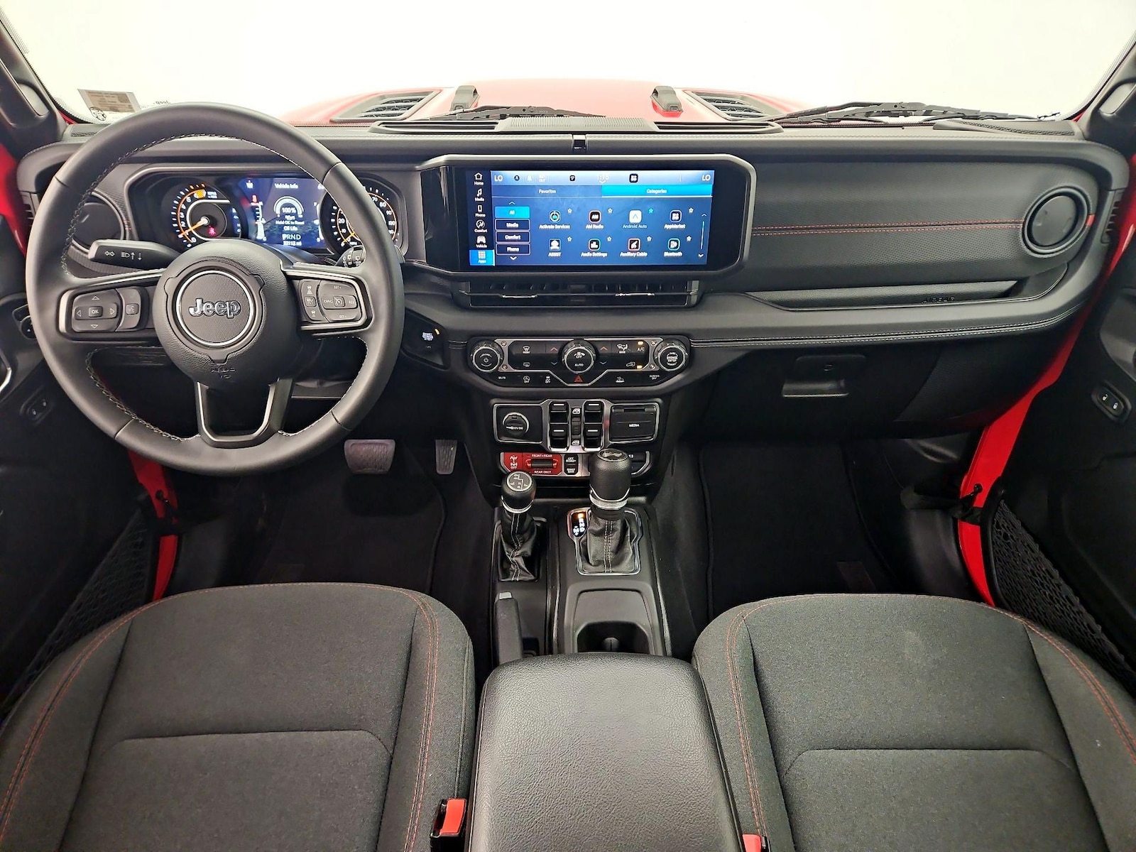 Apple CarPlay® & Android Auto™