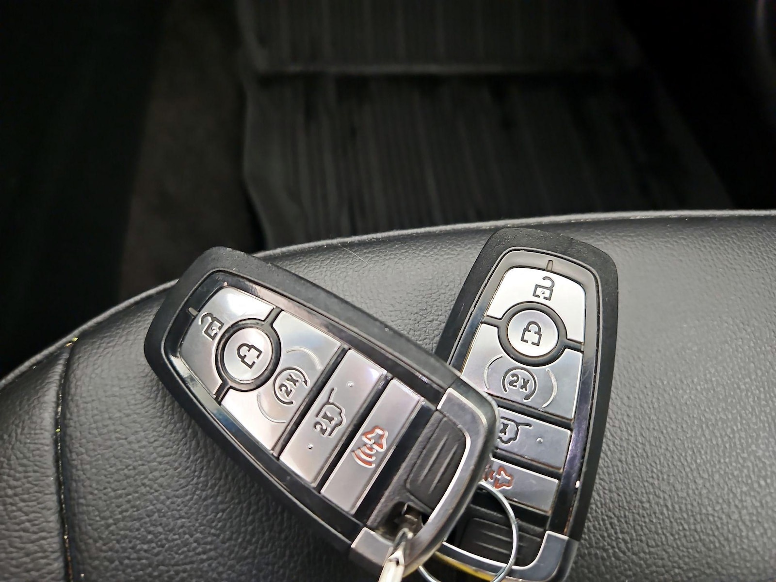 2020 Ford Edge SEL - Photo 23