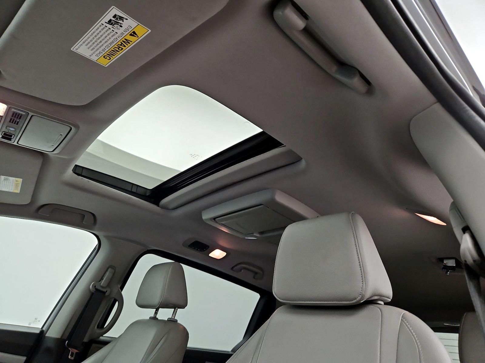 Sunroof(s) & Overhead Airbags
