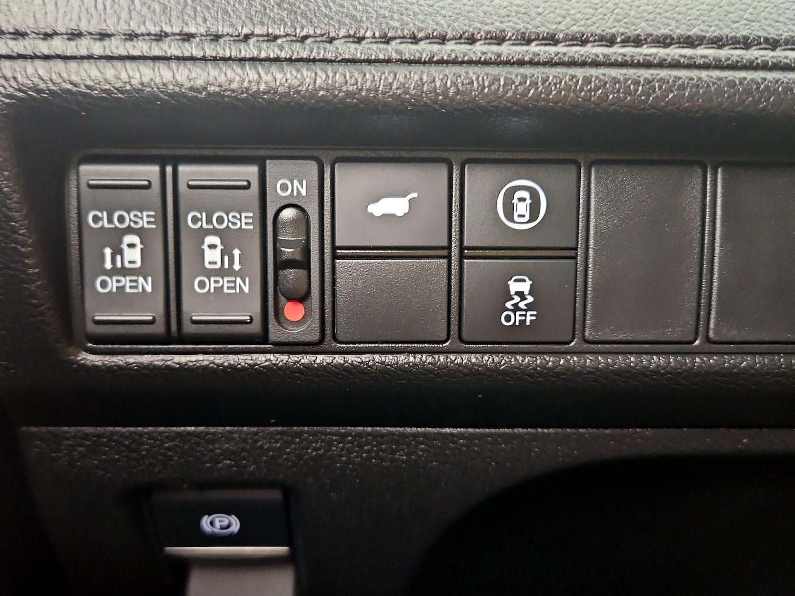 2023 Honda Odyssey EX-L - Photo 14