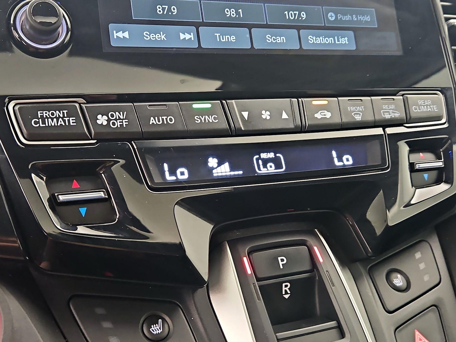 2023 Honda Odyssey EX-L - Photo 17
