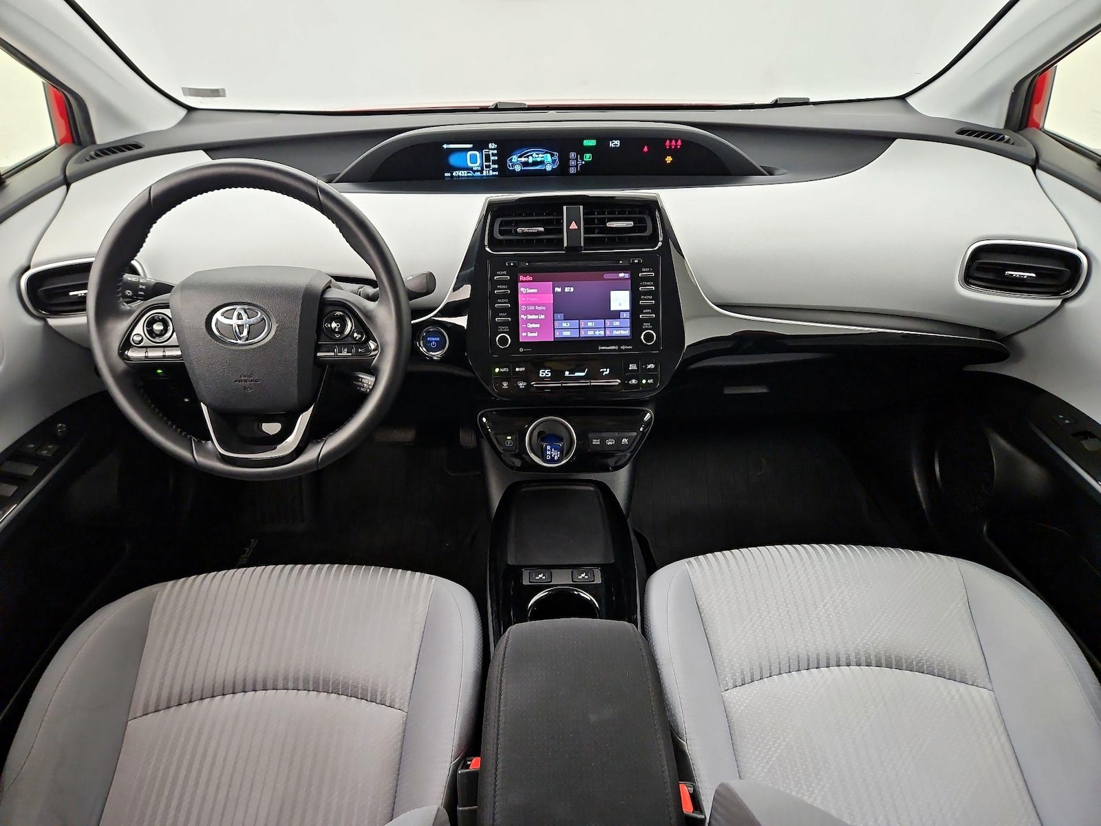 2020 Toyota Prius Prime LE - Photo 10