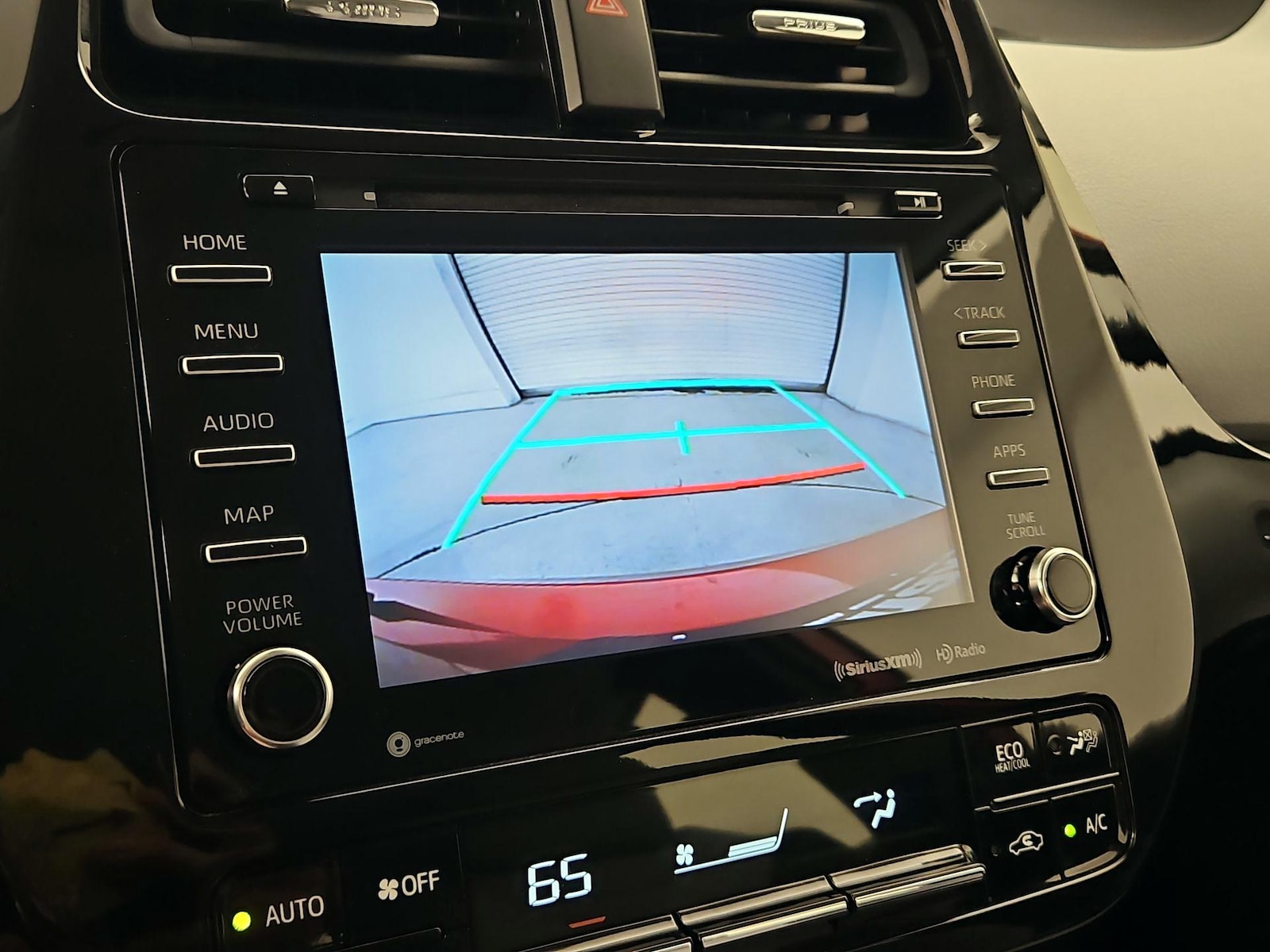 2020 Toyota Prius Prime LE - Photo 15