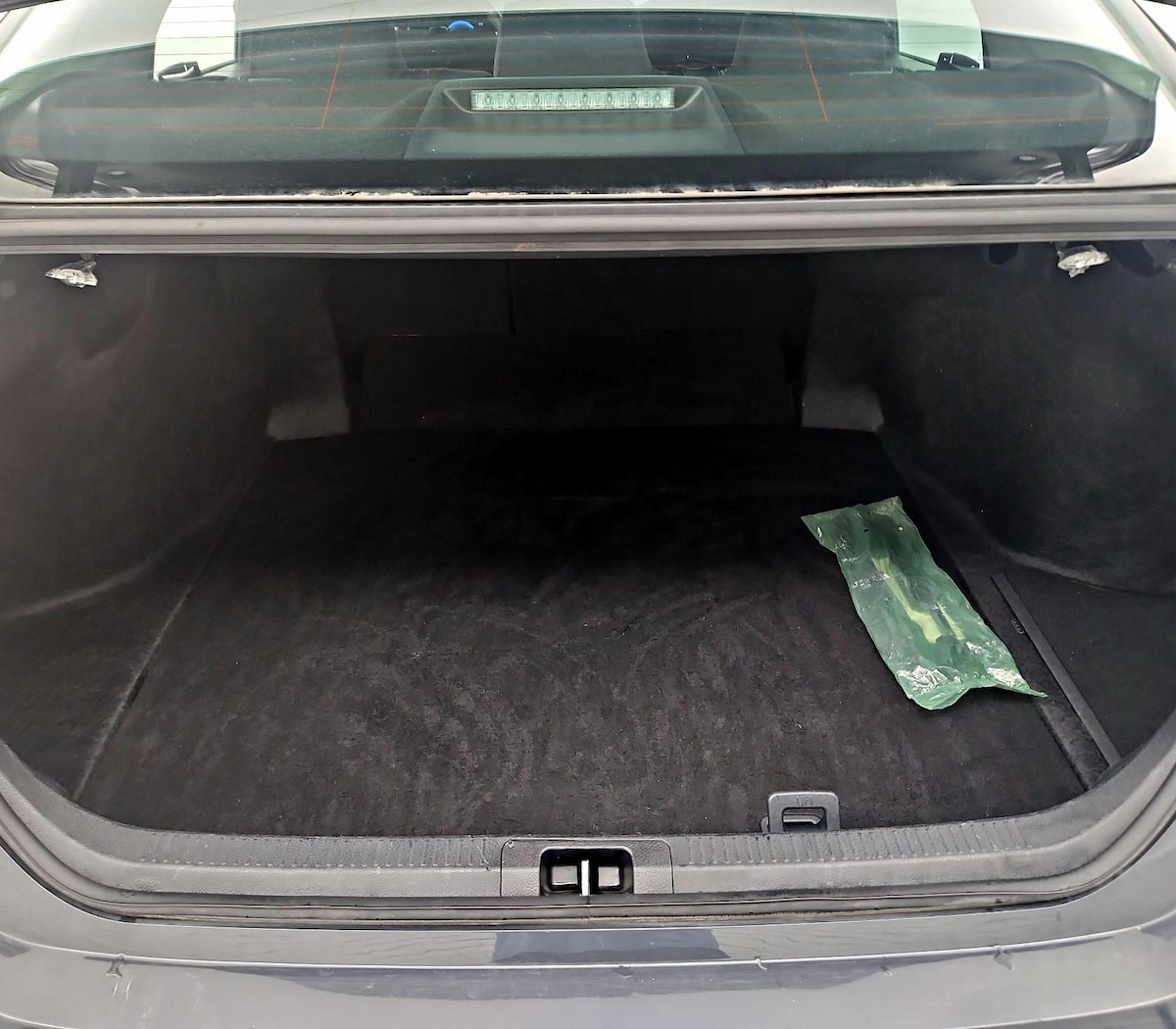 Trunk/Cargo (Seats Up)