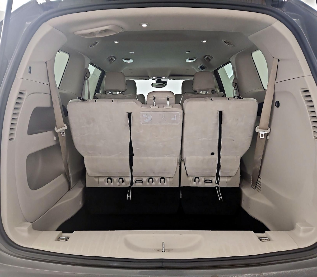 Trunk/Cargo (Seats Up)