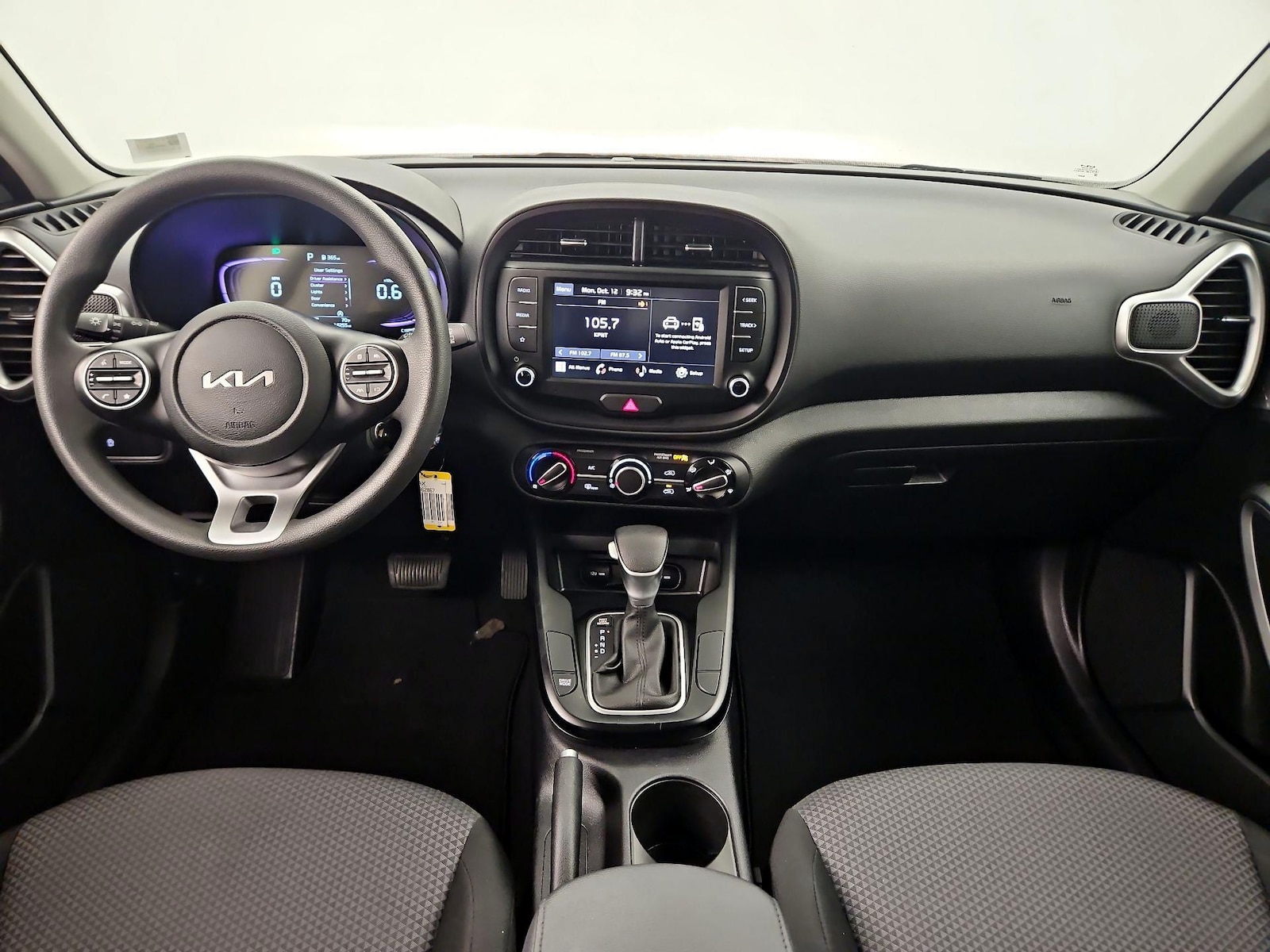 Apple CarPlay® & Android Auto™