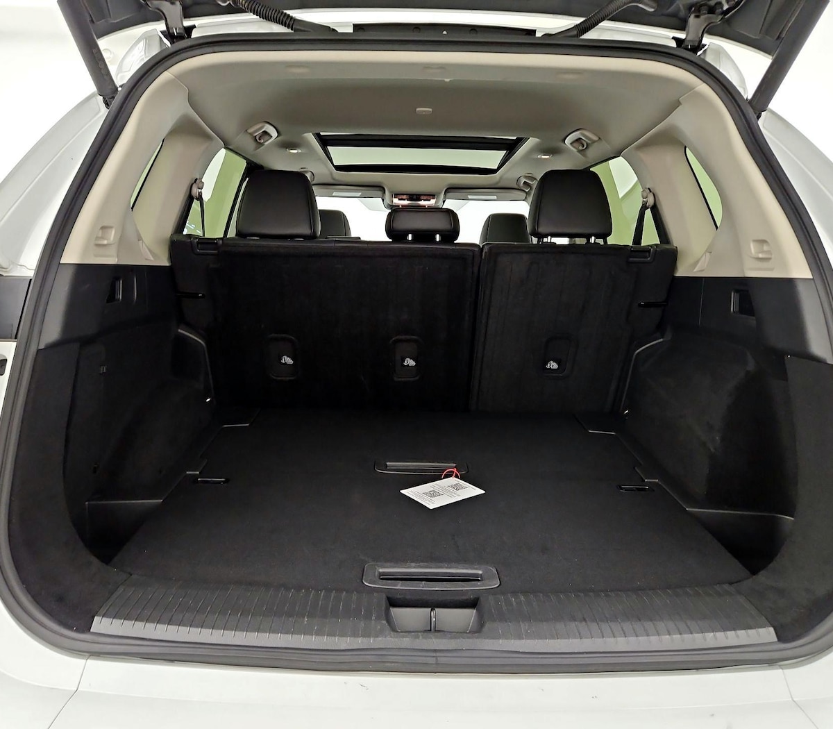 Trunk/Cargo (Seats Up)