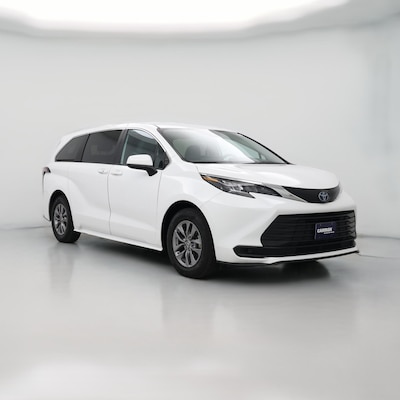 2025 Toyota Sienna LE