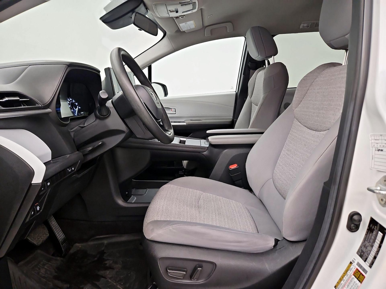 Power Seat(s) & Side Airbags