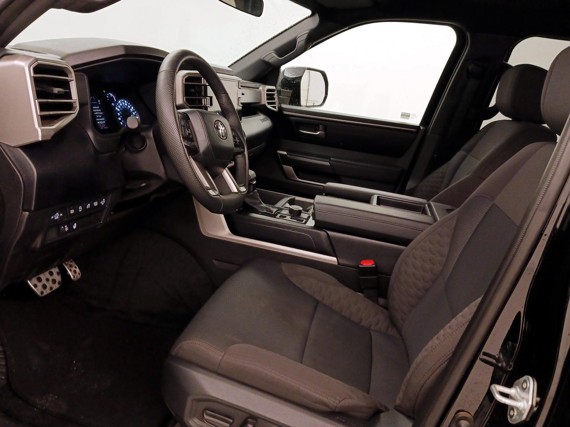 Thumbnail: 2025 Toyota Tundra - 11