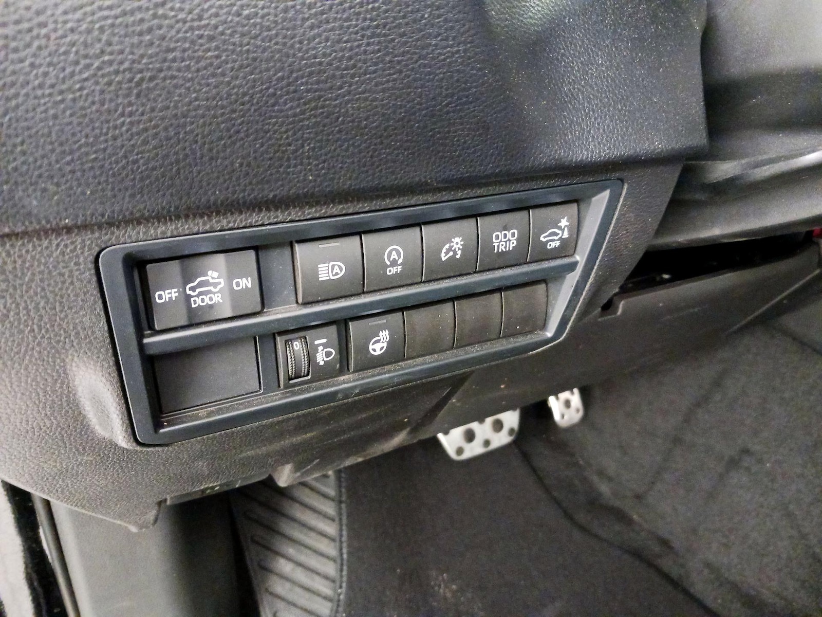 2025 Toyota Tundra SR5 - Photo 14