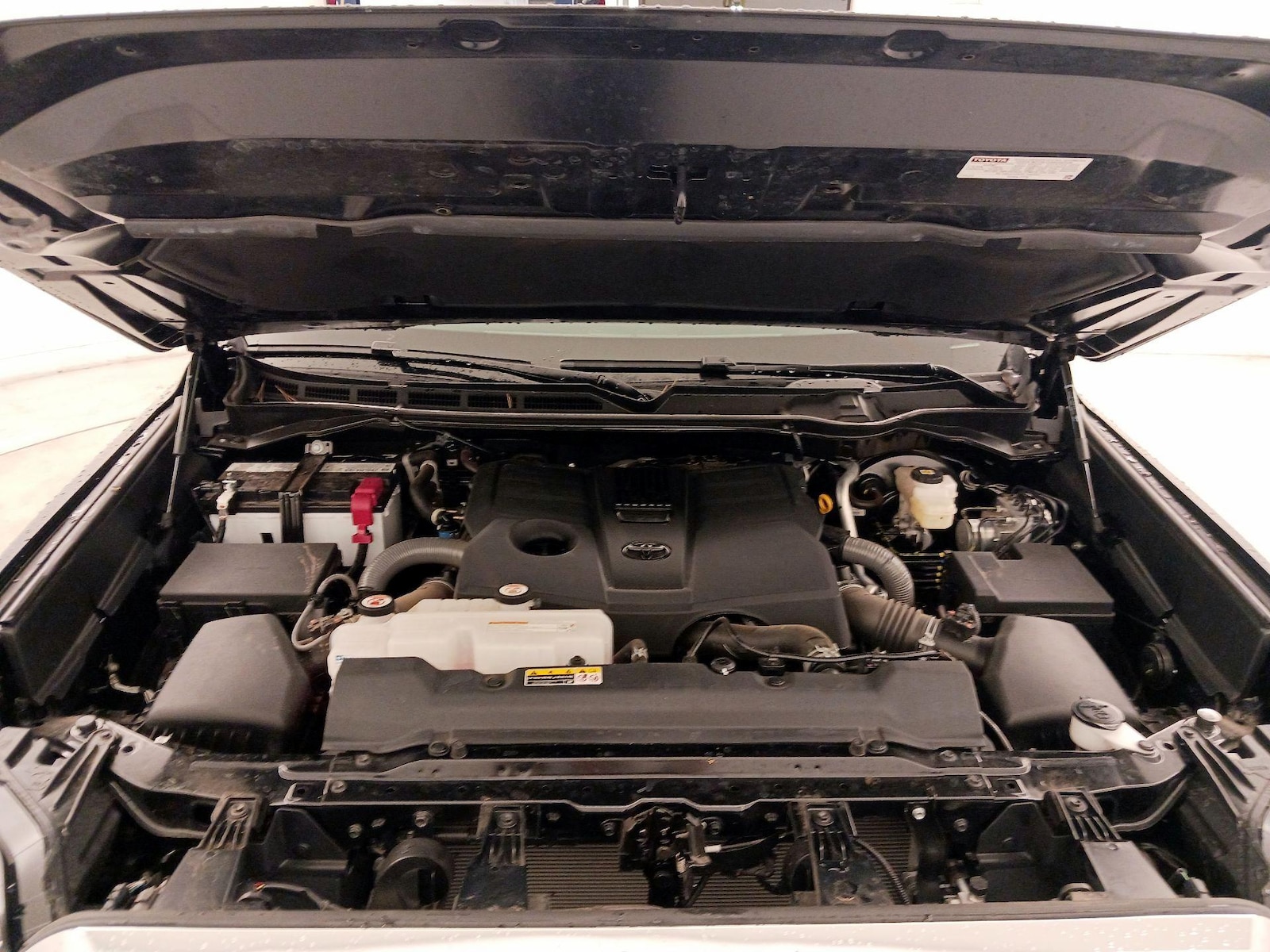 2025 Toyota Tundra SR5 - Photo 22