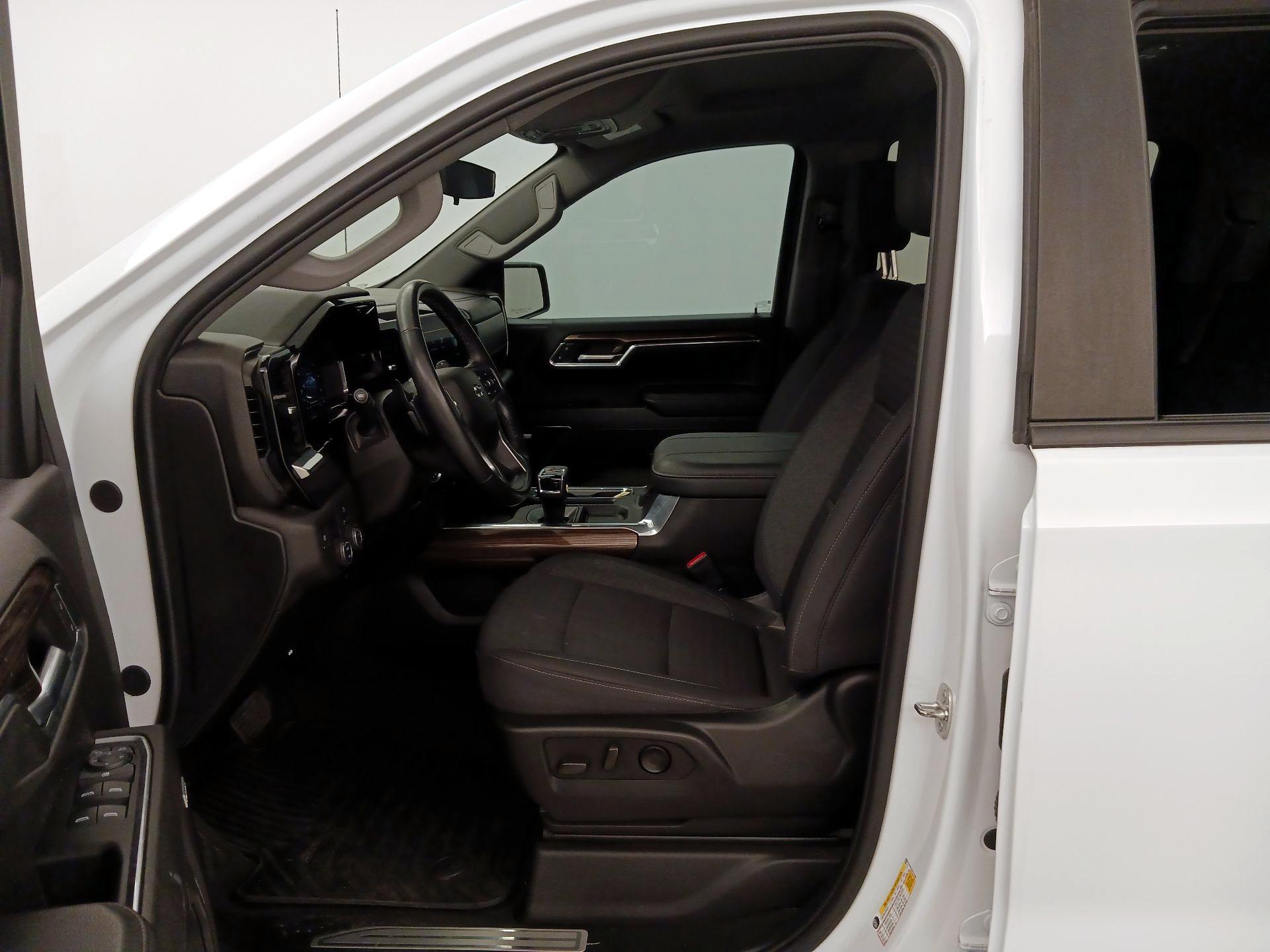 Thumbnail: 2024 Chevrolet Silverado 1500 - 11