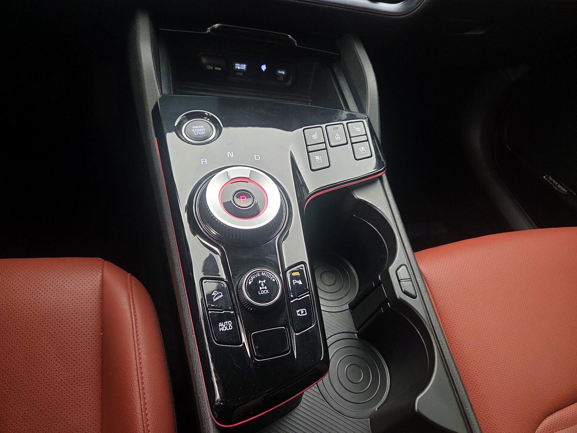 Thumbnail: 2023 Kia Sportage - 18