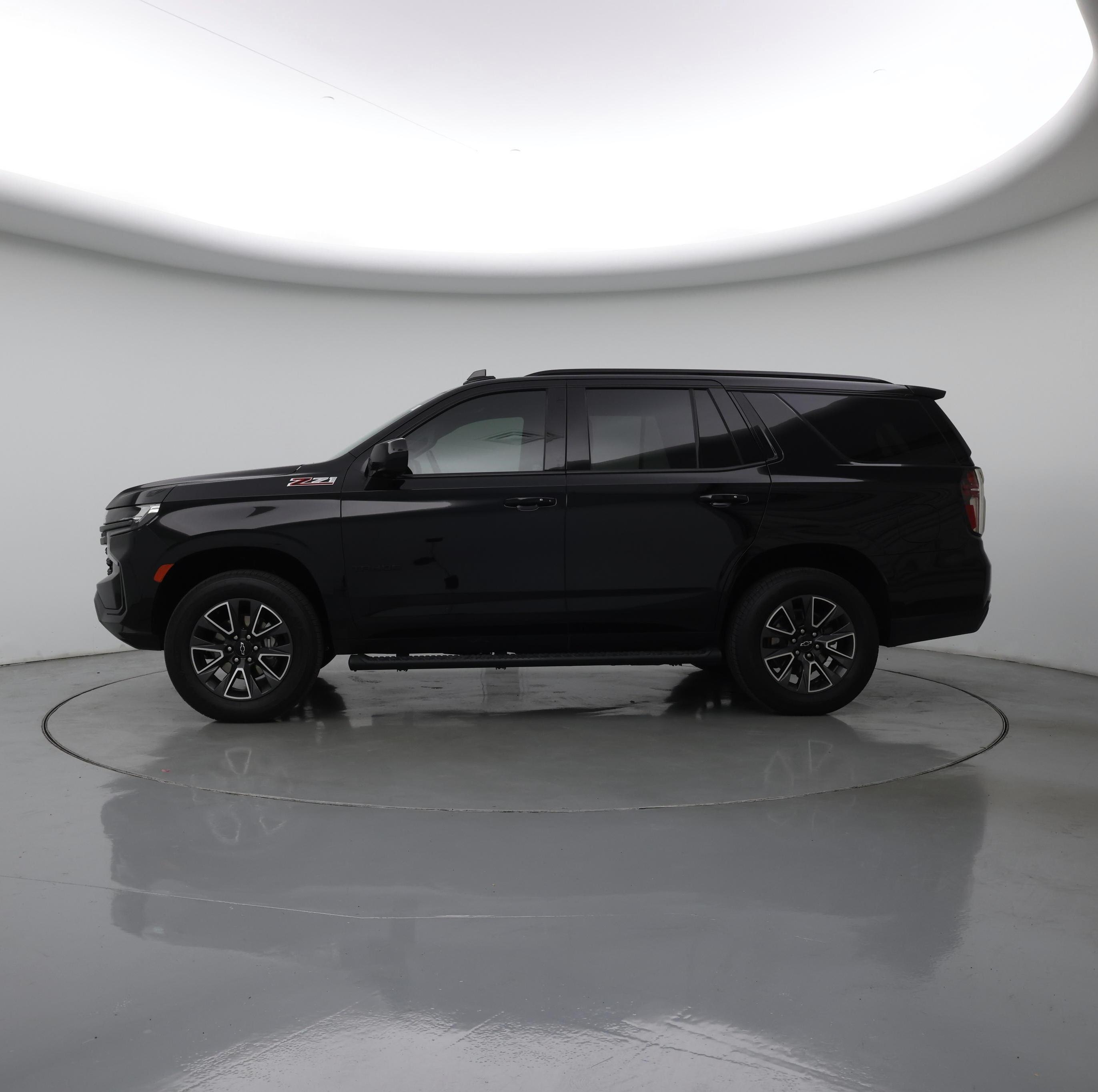 Thumbnail: 2021 Chevrolet Tahoe - 3
