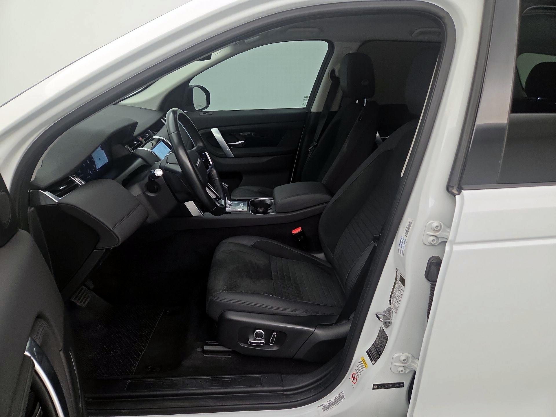 Thumbnail: 2021 Land Rover Discovery Sport - 11