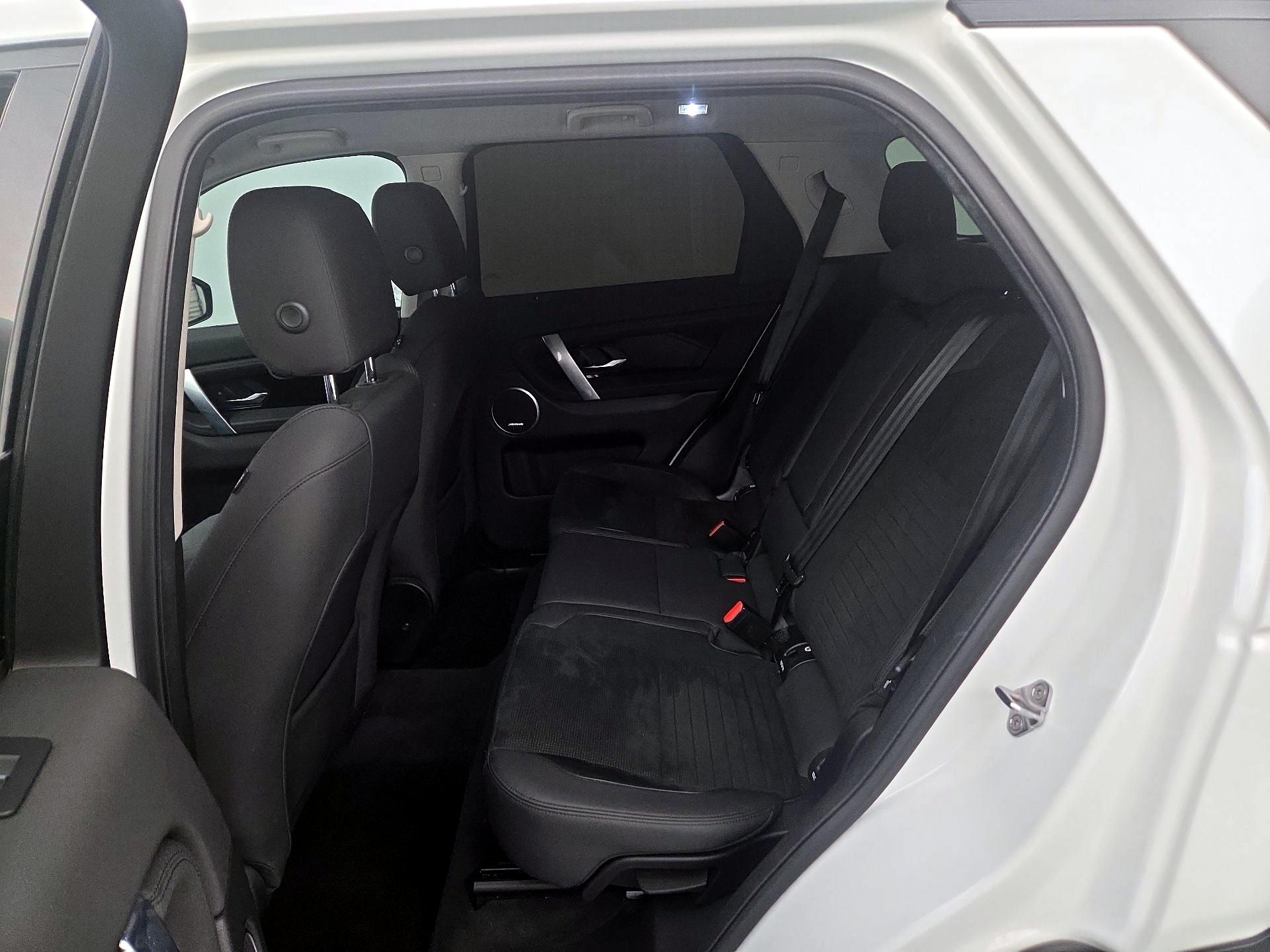 Thumbnail: 2021 Land Rover Discovery Sport - 20