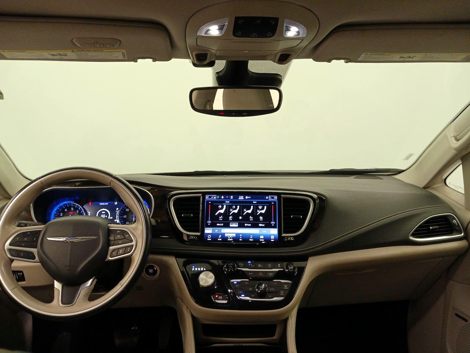 2021 Chrysler Pacifica Limited - Photo 10