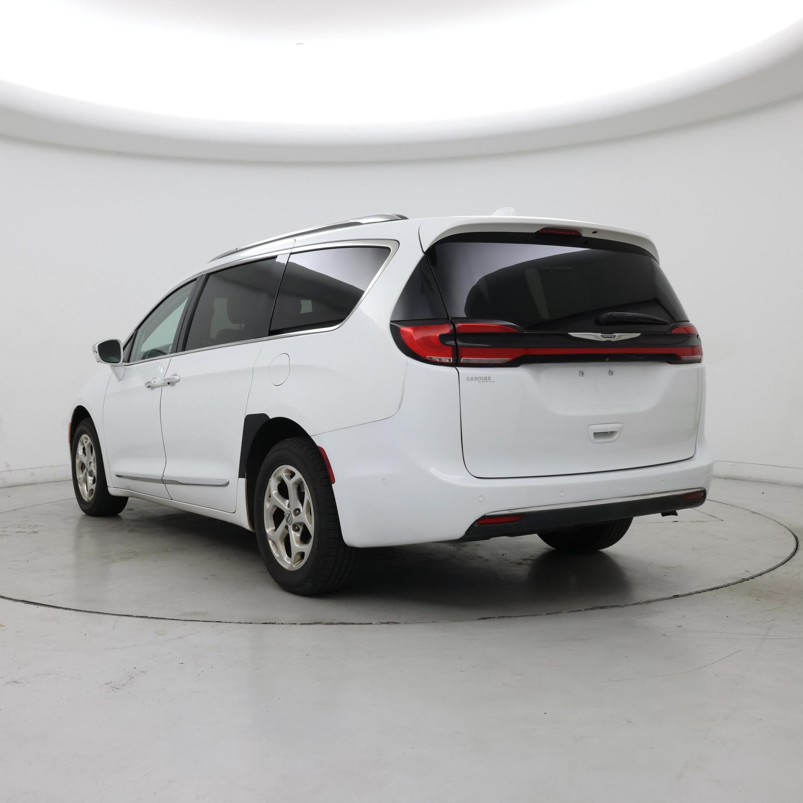 Thumbnail: 2021 Chrysler Pacifica - 2