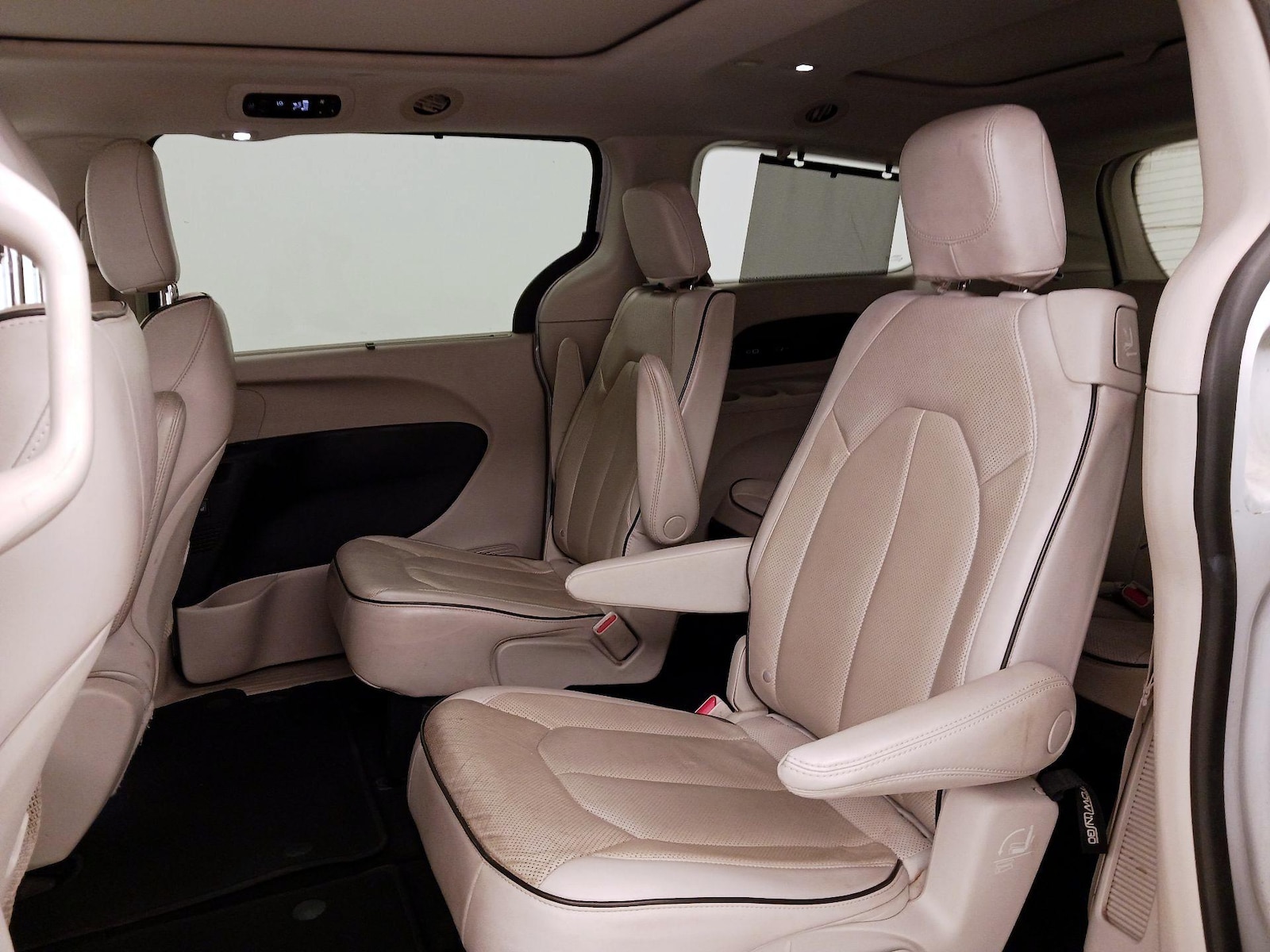 2021 Chrysler Pacifica Limited - Photo 22