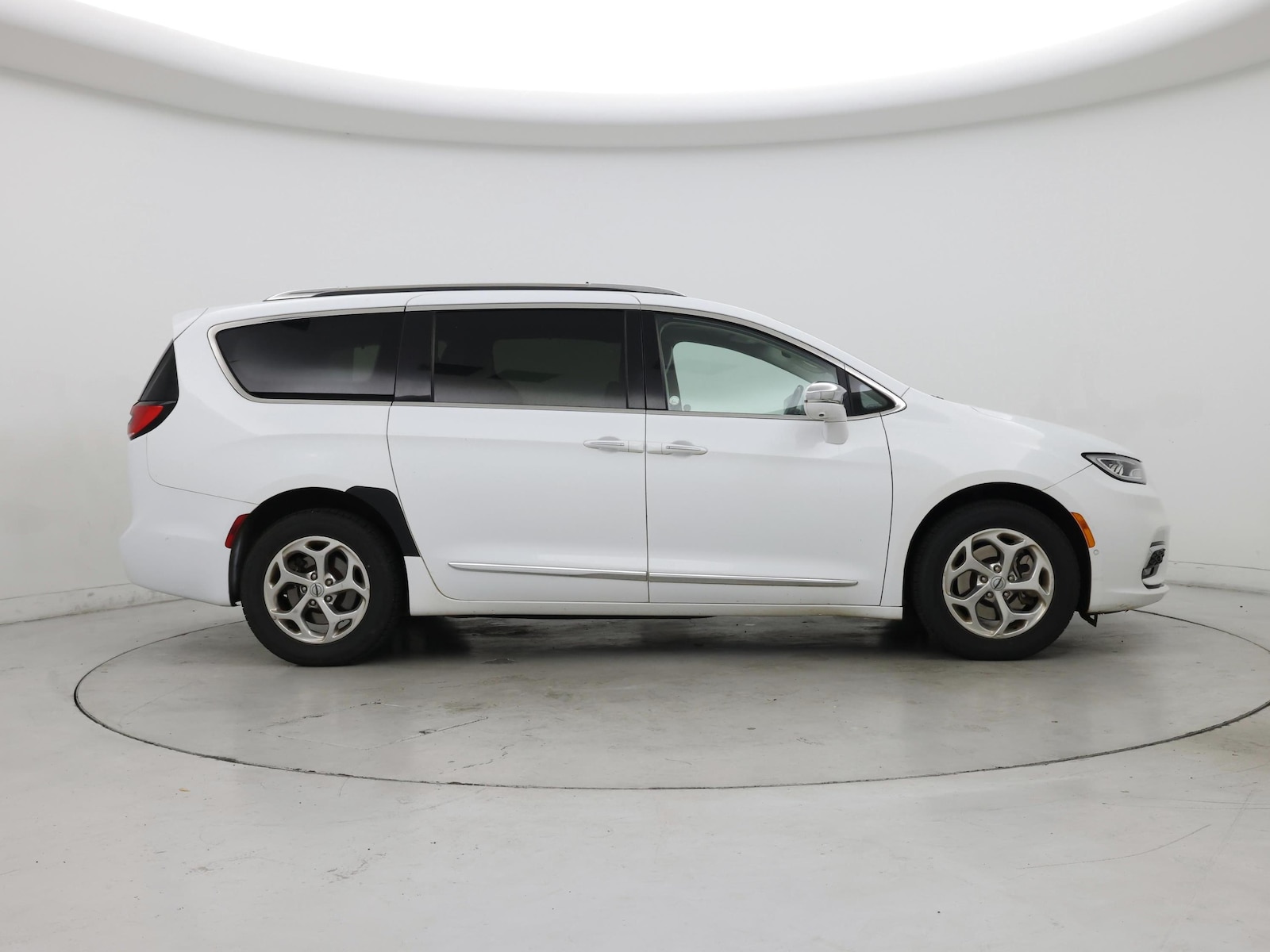 2021 Chrysler Pacifica Limited - Photo 8
