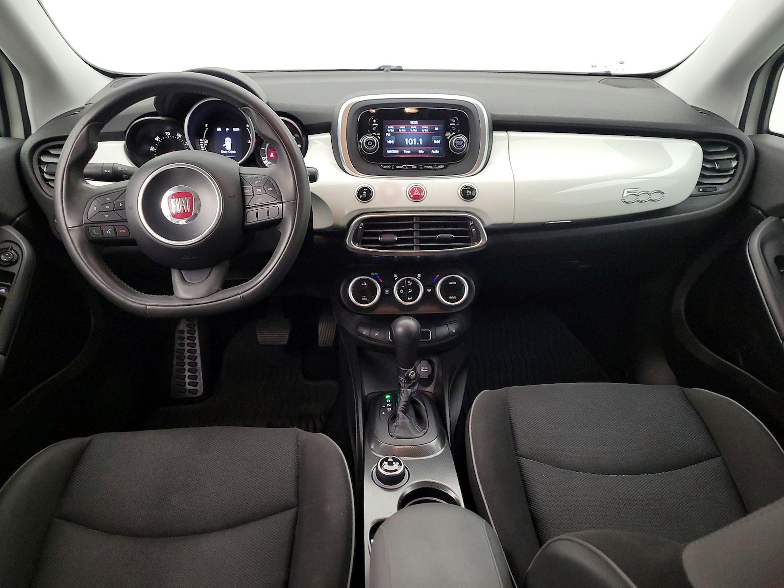 Photo 10