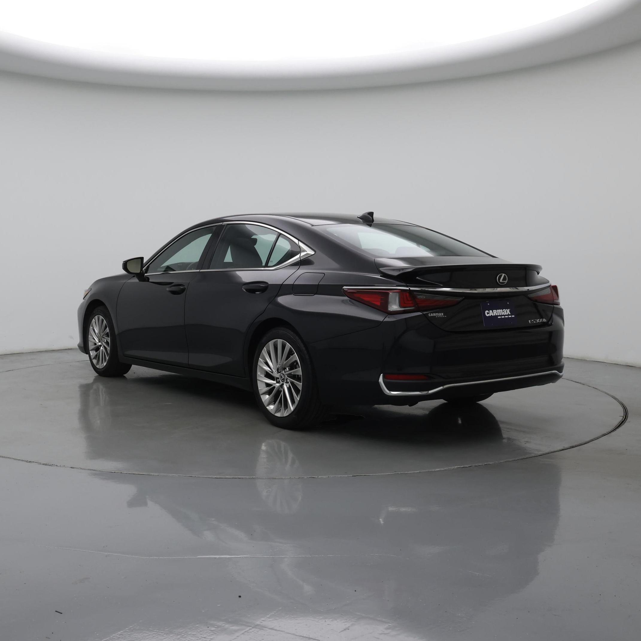 Thumbnail: 2023 Lexus ES - 2