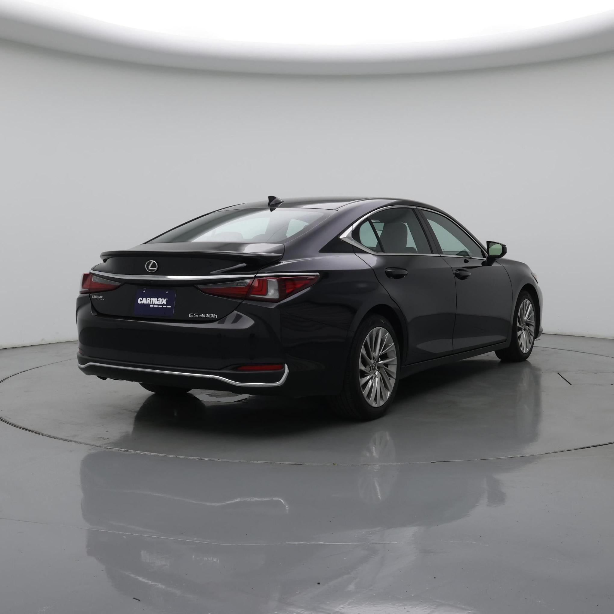 Thumbnail: 2023 Lexus ES - 8