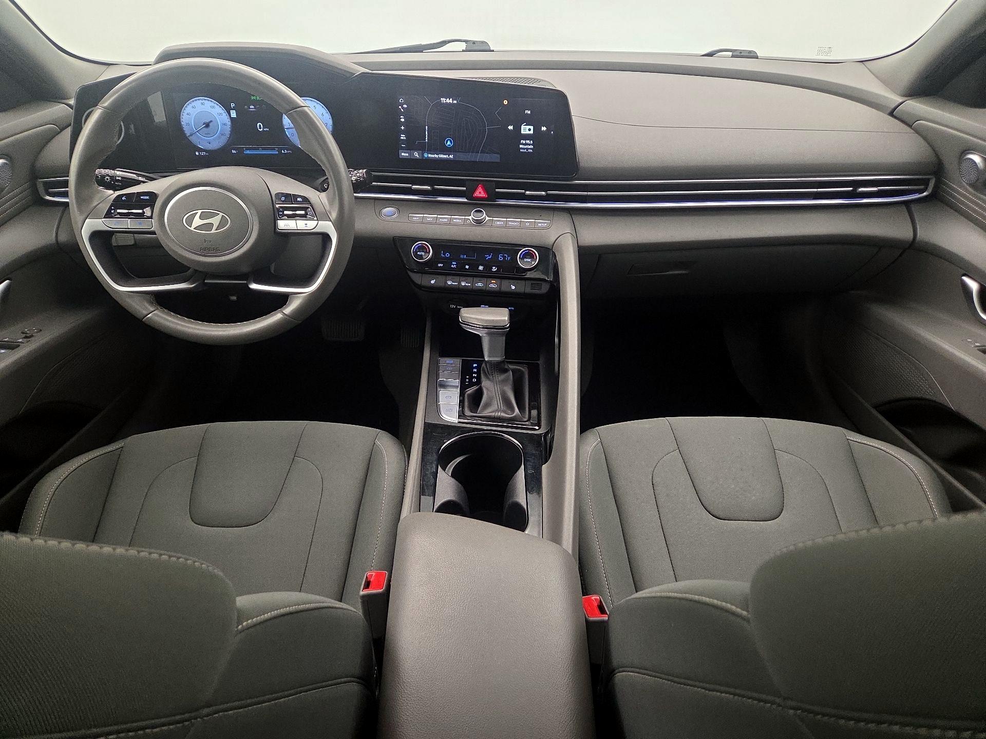 Thumbnail: 2025 Hyundai Elantra - 9