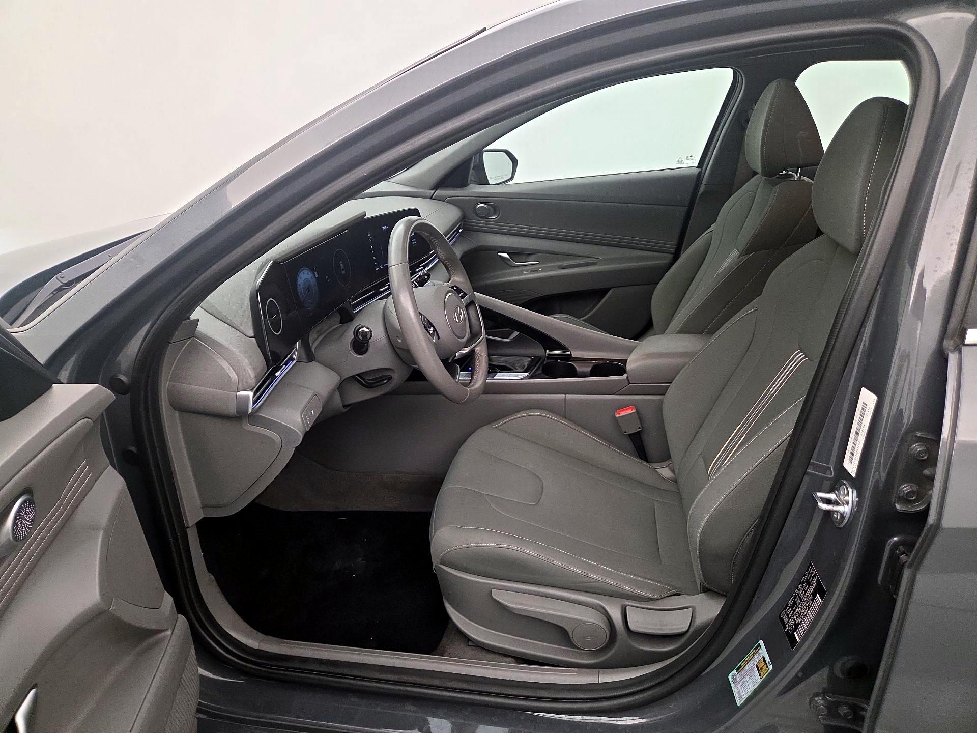 Thumbnail: 2025 Hyundai Elantra - 11