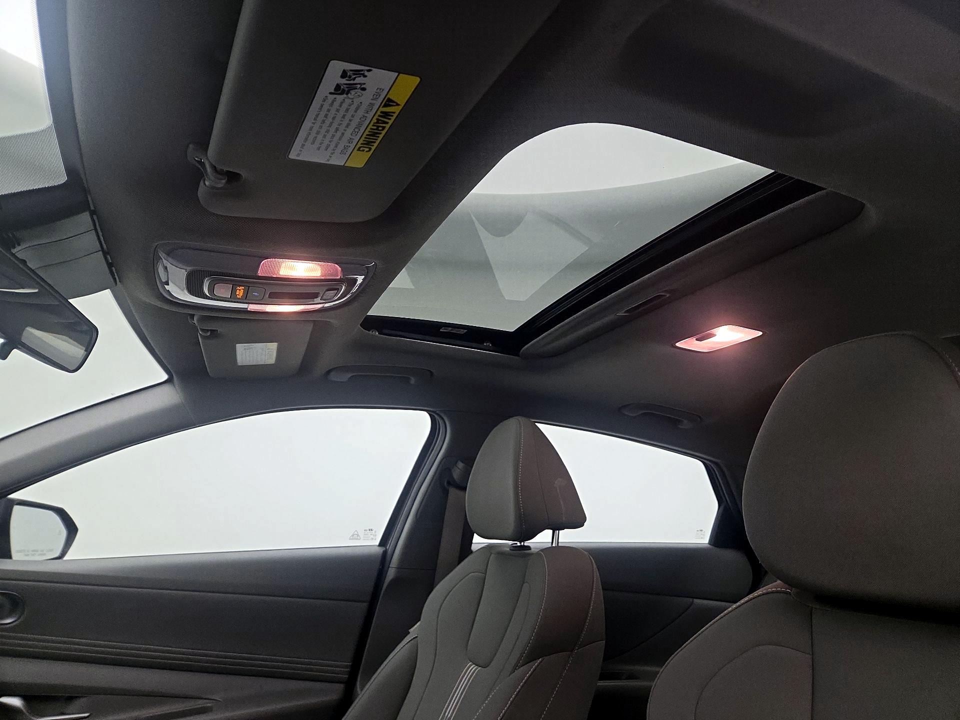 Thumbnail: 2025 Hyundai Elantra - 20