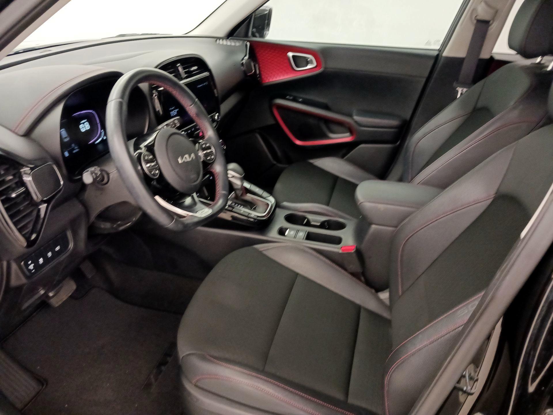 Thumbnail: 2023 Kia Soul - 11