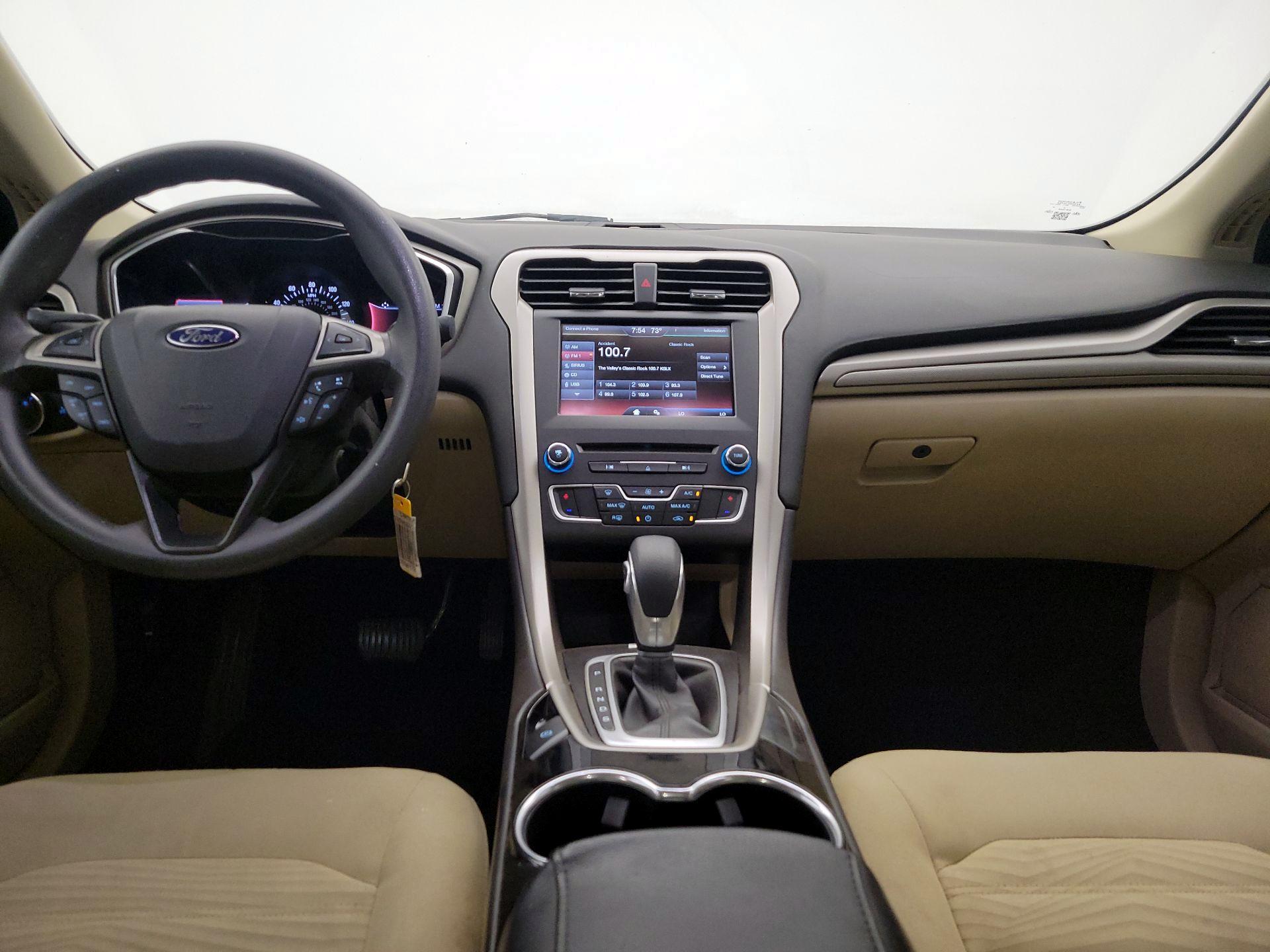Thumbnail: 2016 Ford Fusion - 9