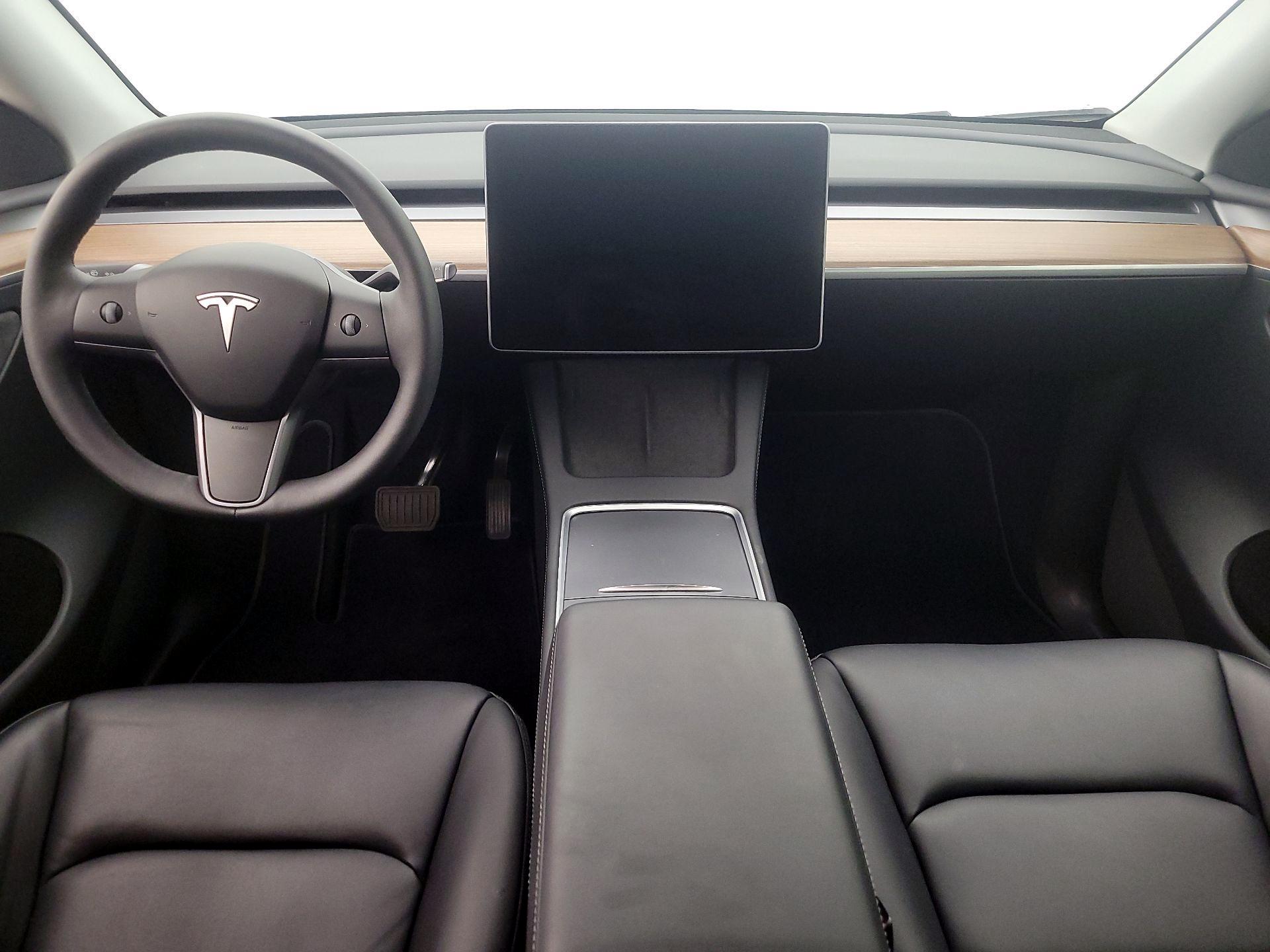 Thumbnail: 2024 Tesla Model Y - 9