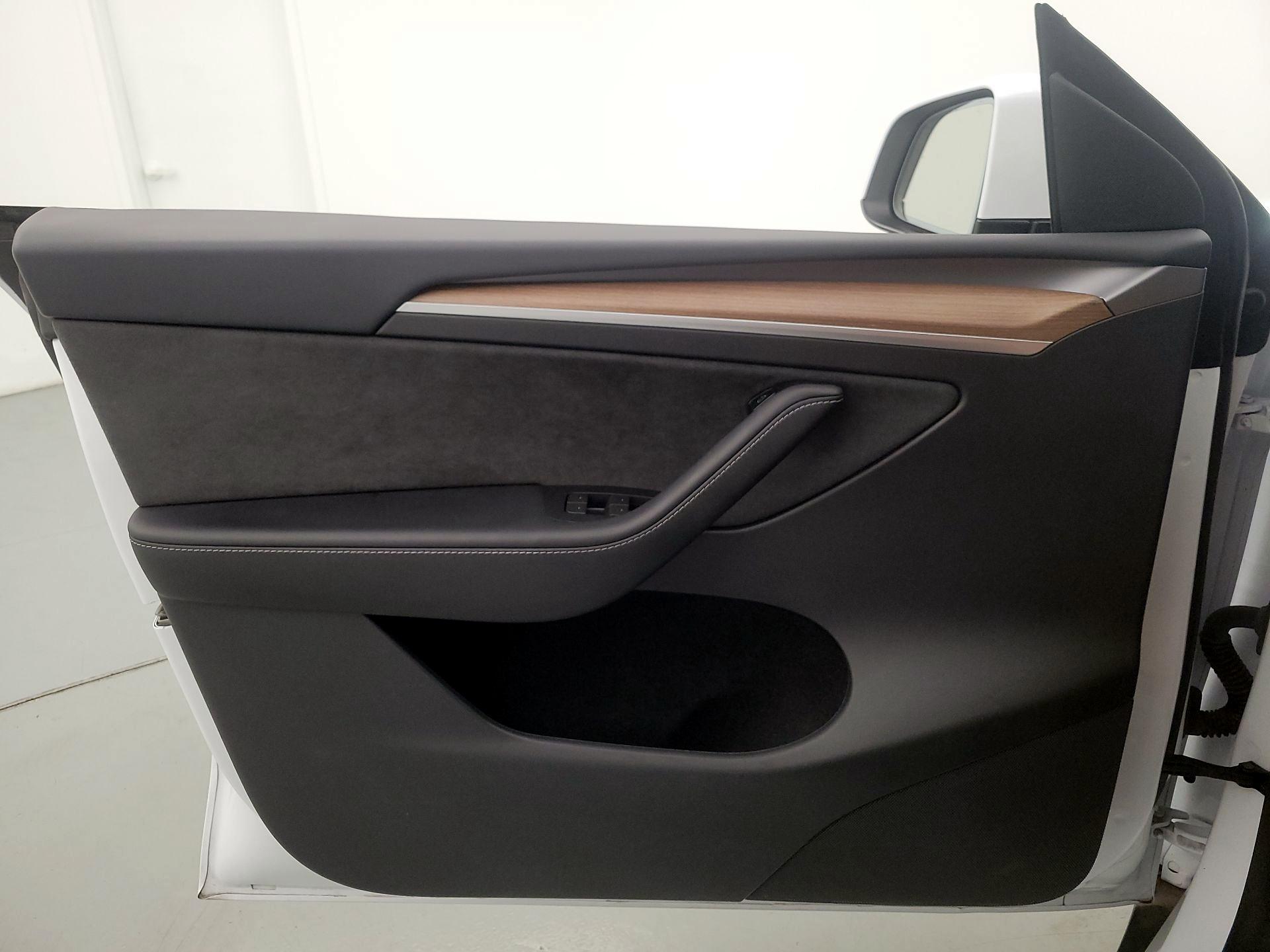 Thumbnail: 2024 Tesla Model Y - 12