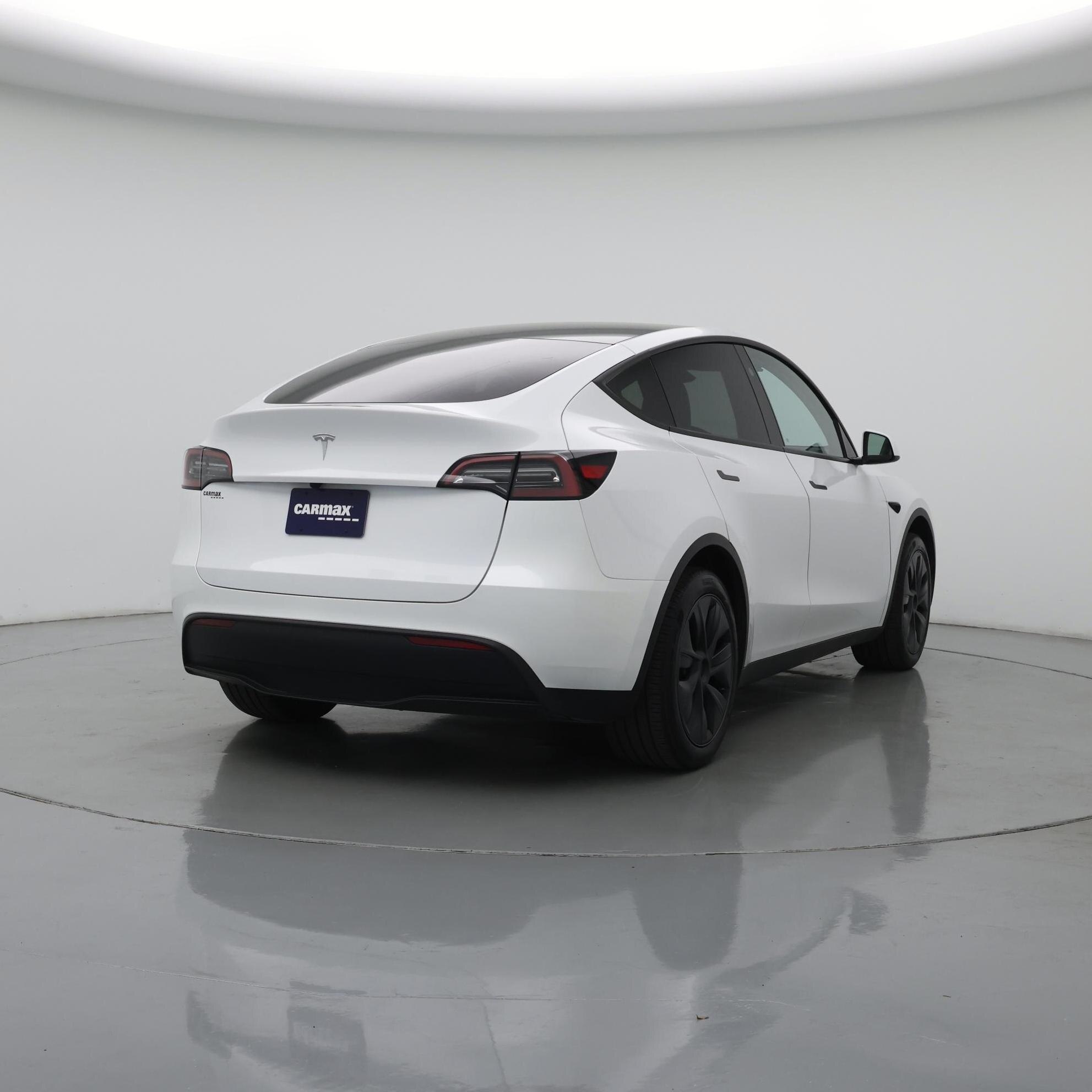 Thumbnail: 2024 Tesla Model Y - 8