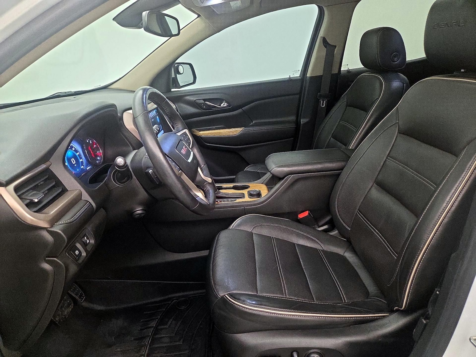 2017 GMC Acadia Denali - Photo 12