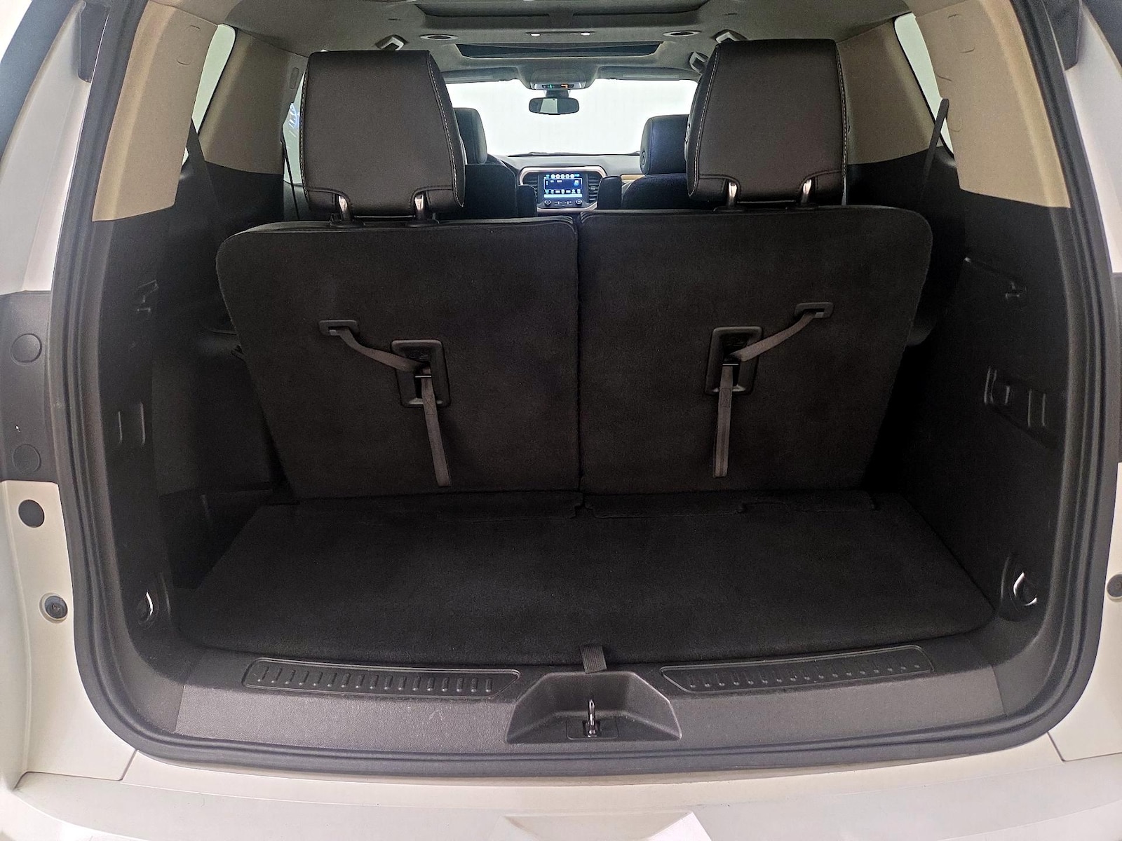 2017 GMC Acadia Denali - Photo 23