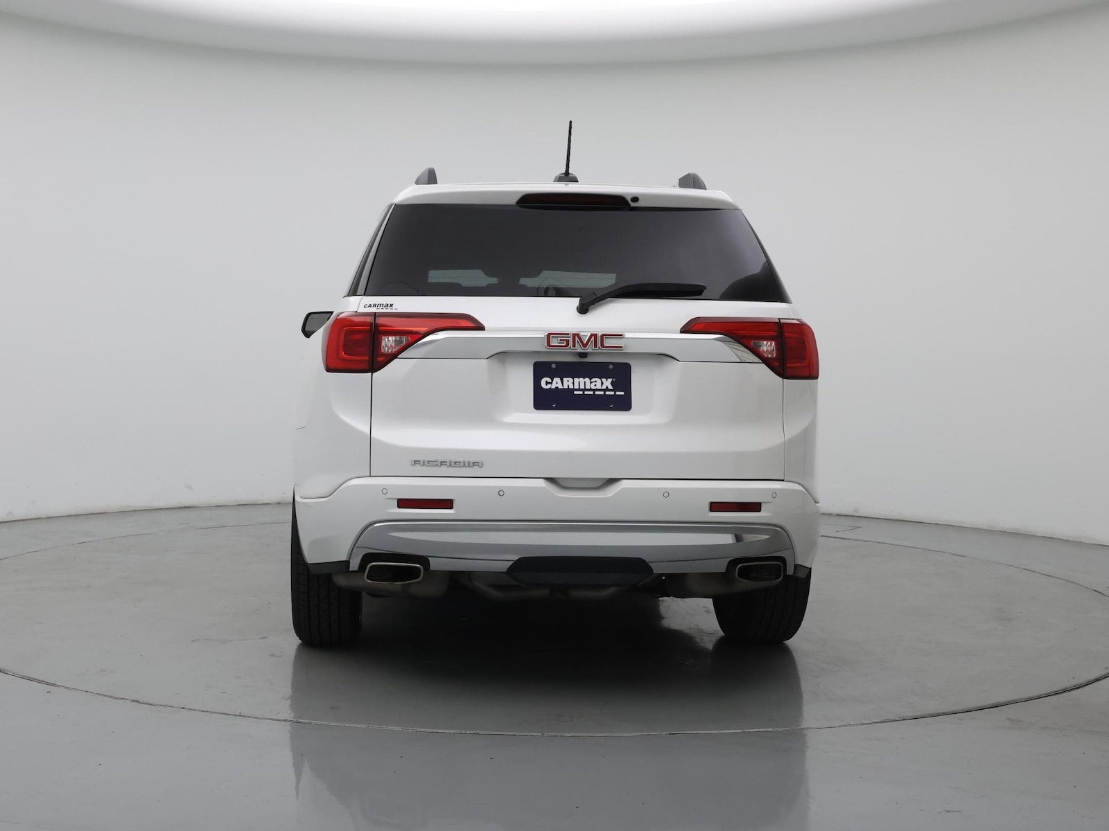 2017 GMC Acadia Denali - Photo 7